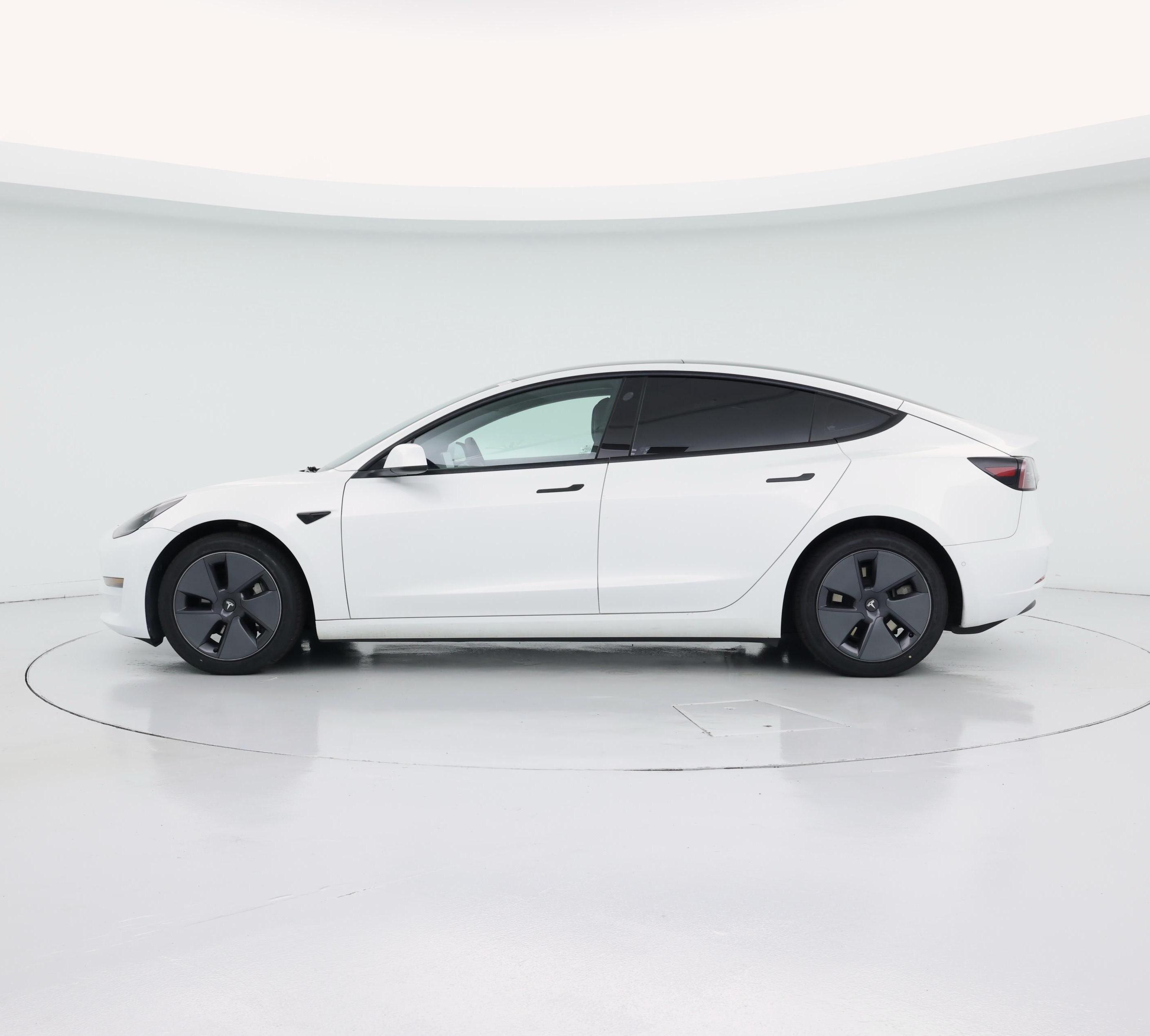Thumbnail: 2022 Tesla Model 3 - 3