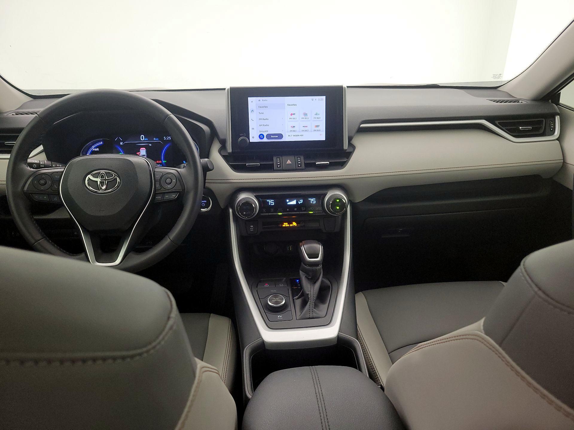 Thumbnail: 2024 Toyota RAV4 - 9