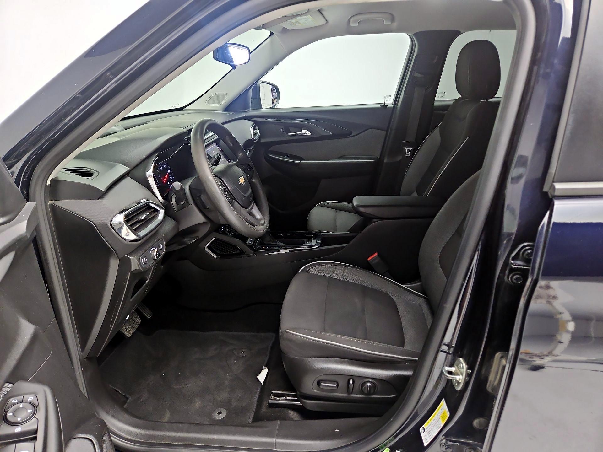 Thumbnail: 2021 Chevrolet TrailBlazer - 11