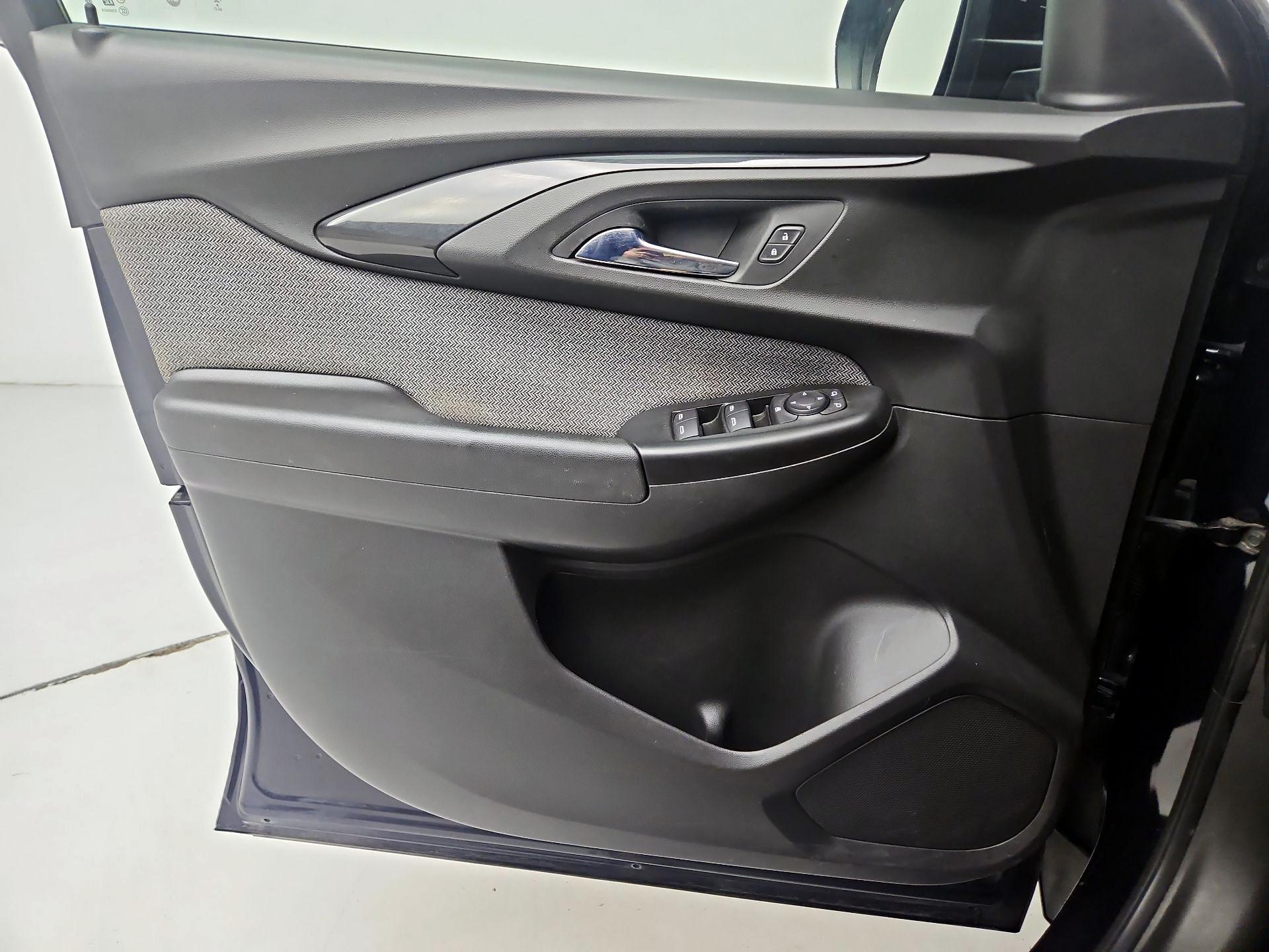 Thumbnail: 2021 Chevrolet TrailBlazer - 12