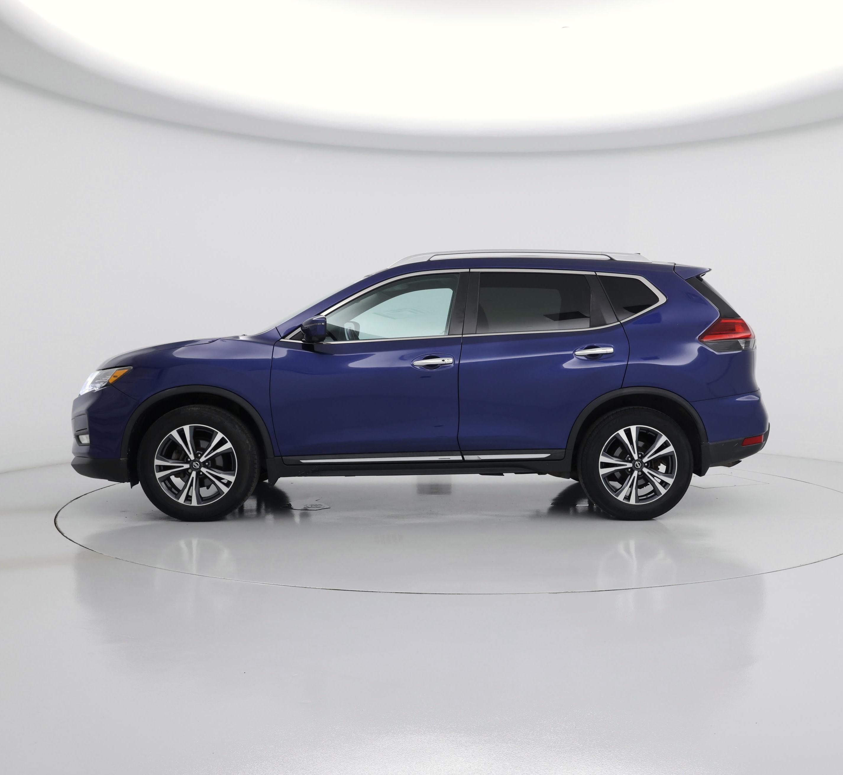 Thumbnail: 2017 Nissan Rogue - 3