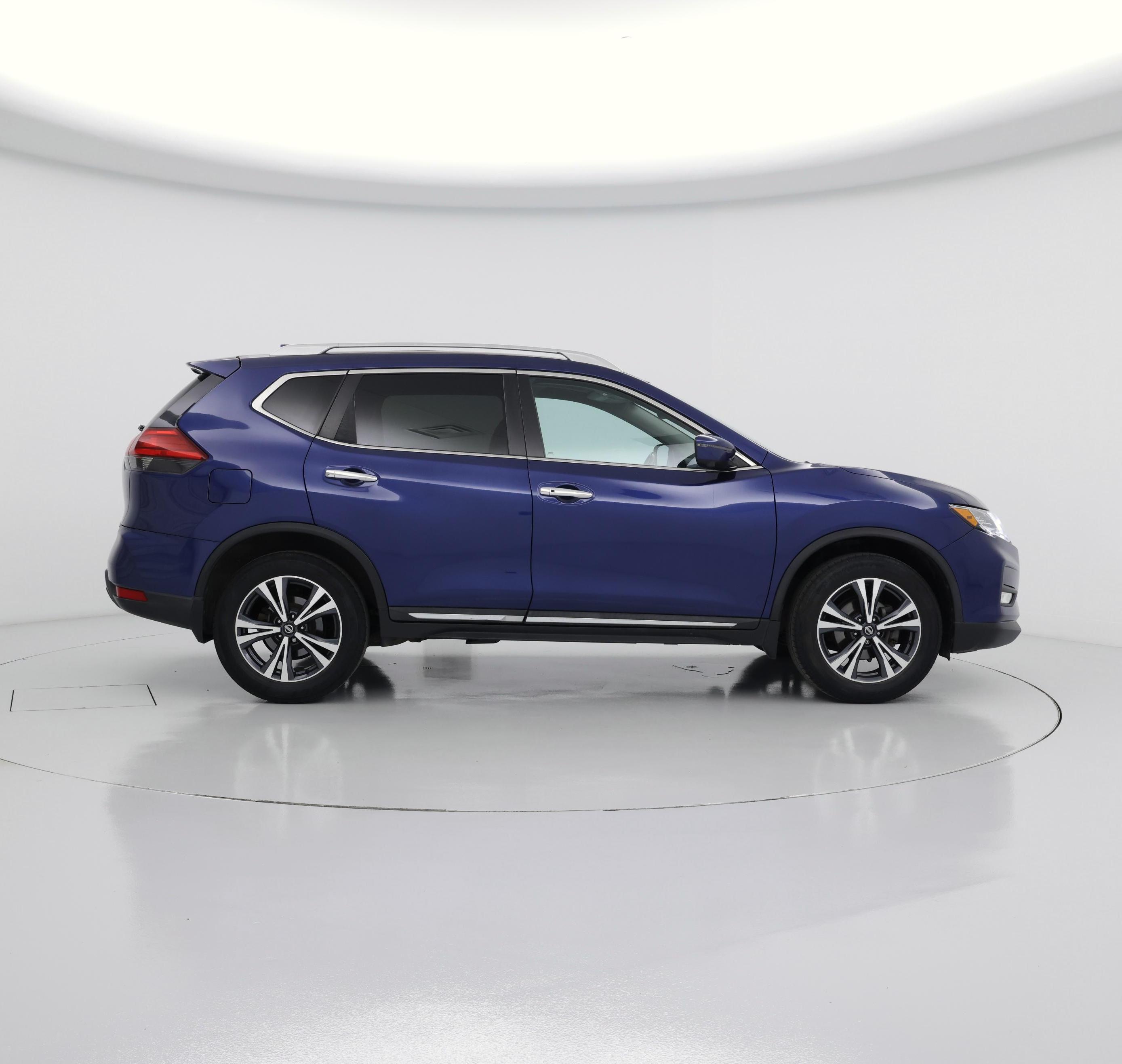 Thumbnail: 2017 Nissan Rogue - 7