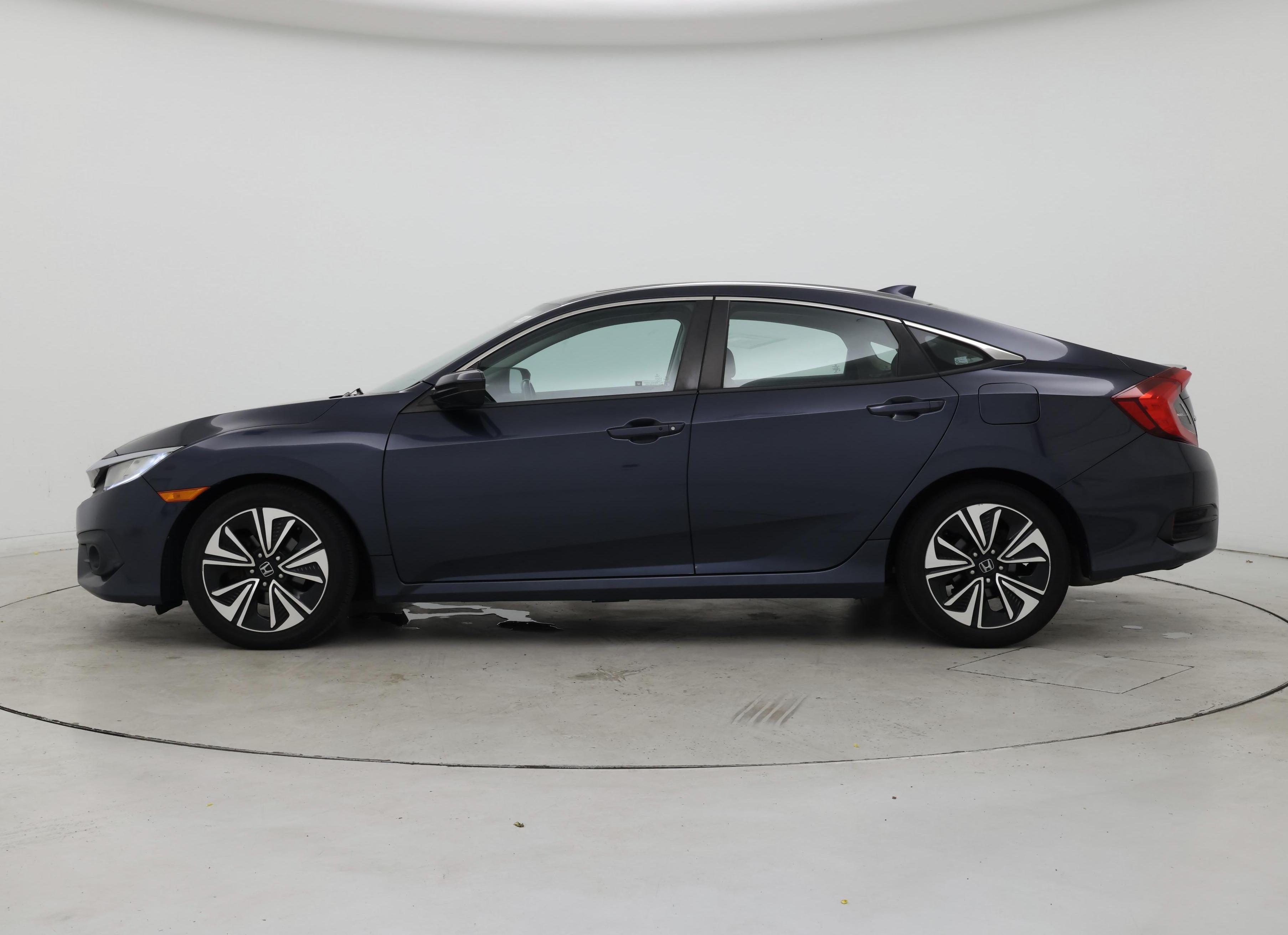 Thumbnail: 2017 Honda Civic - 3