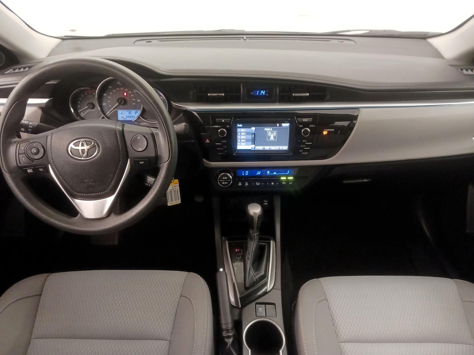 2015 Toyota Corolla LE - Photo 10