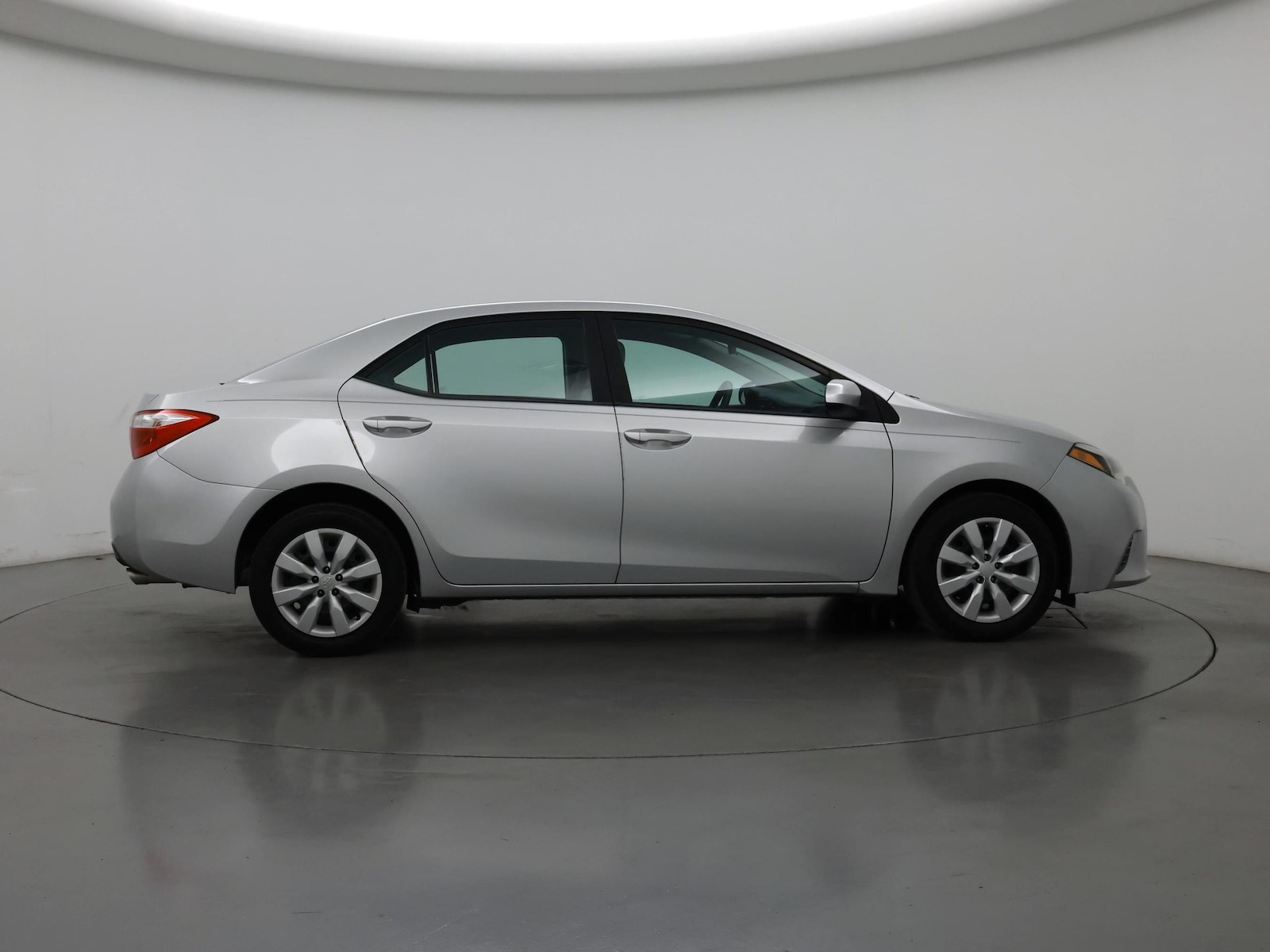 2015 Toyota Corolla LE - Photo 8