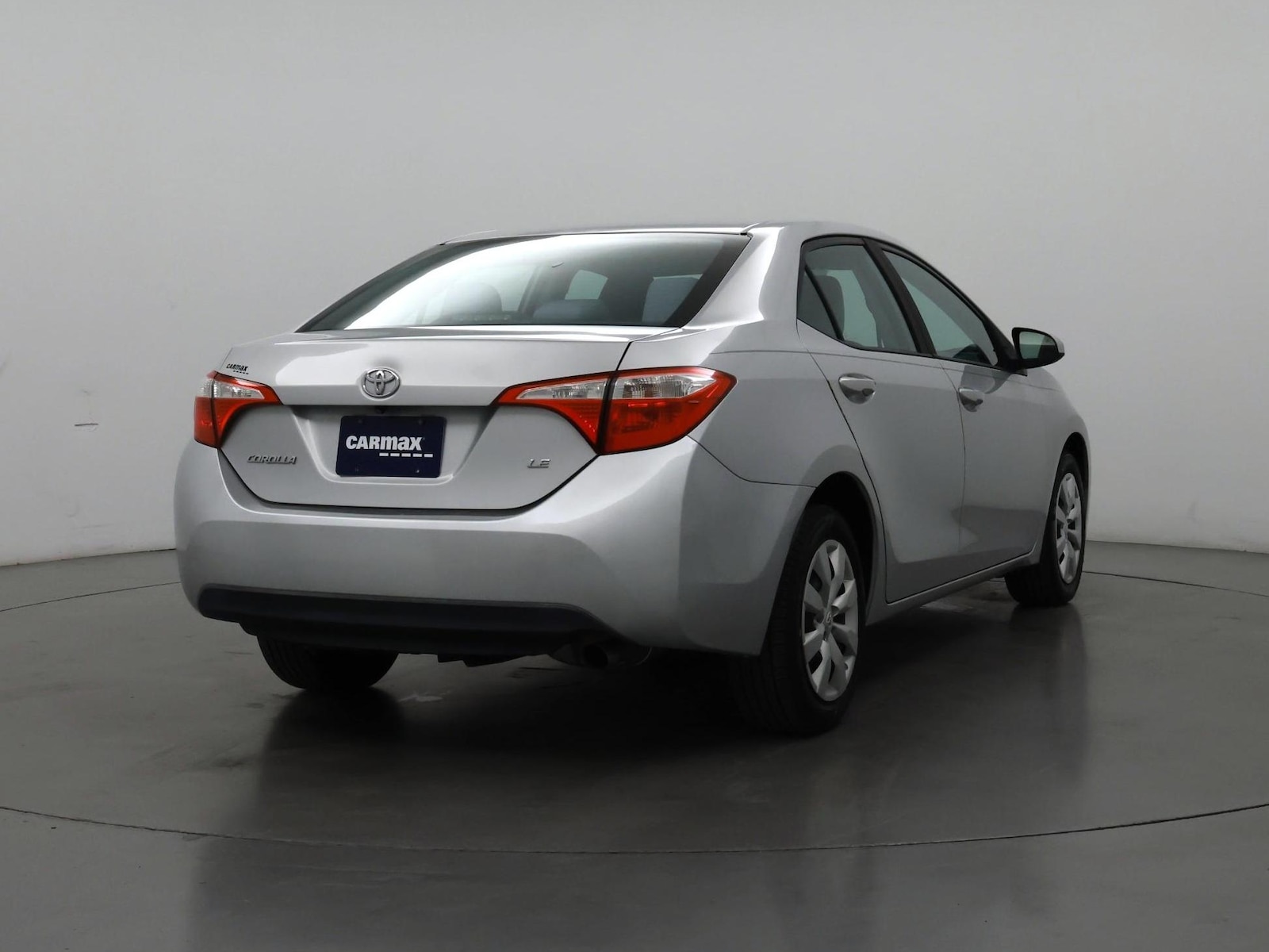2015 Toyota Corolla LE - Photo 9