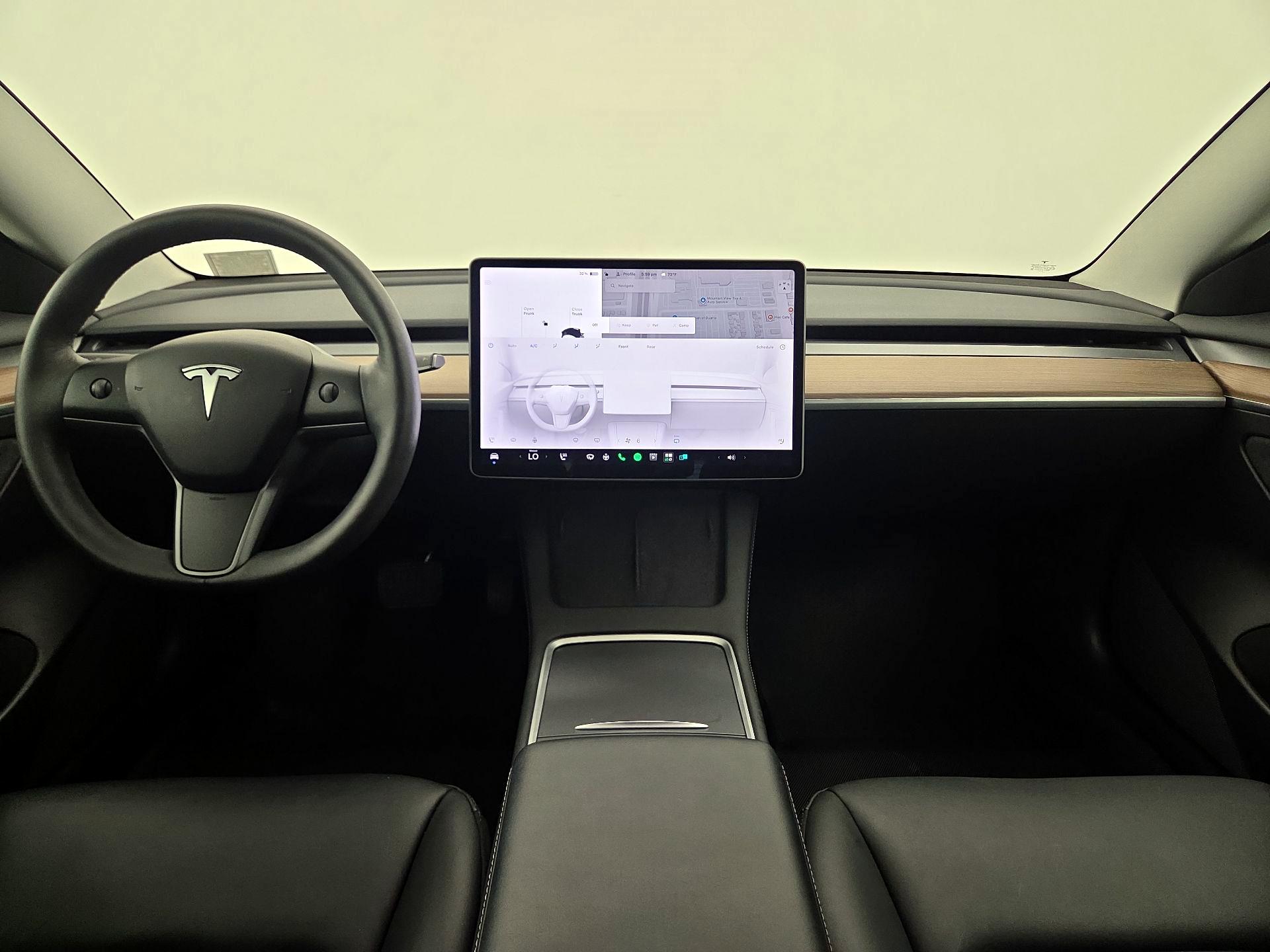 Thumbnail: 2023 Tesla Model 3 - 9
