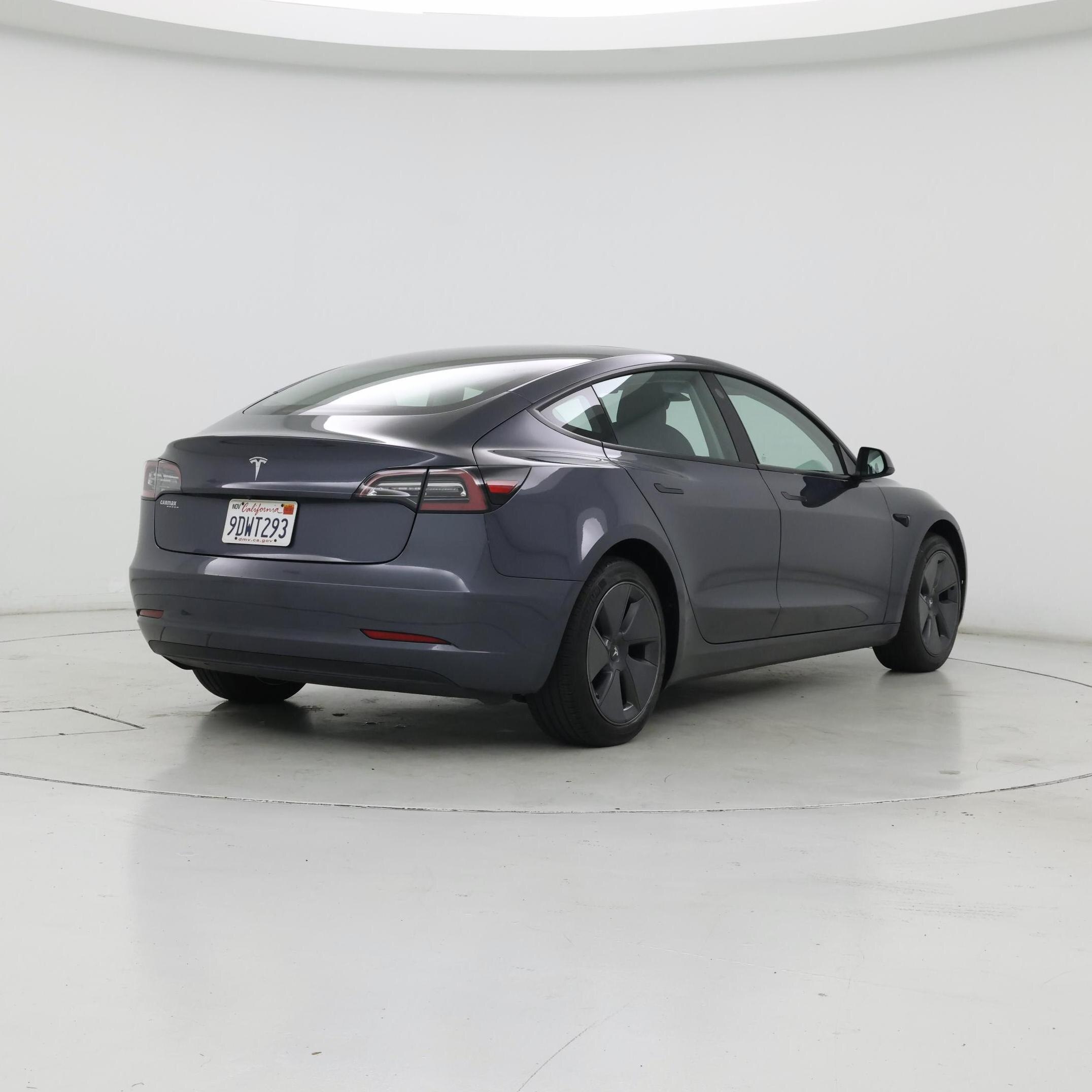 Thumbnail: 2023 Tesla Model 3 - 8