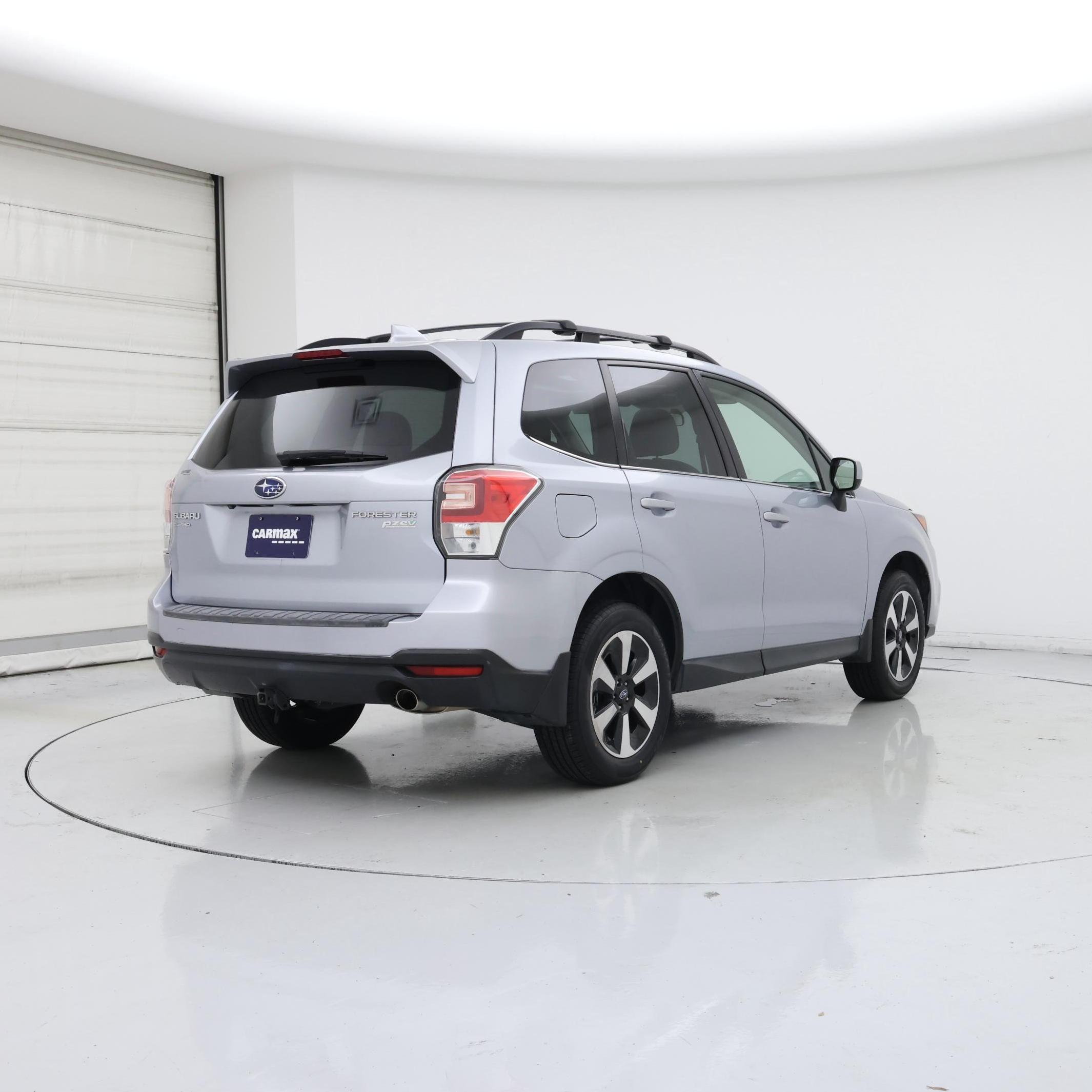Thumbnail: 2017 Subaru Forester - 8