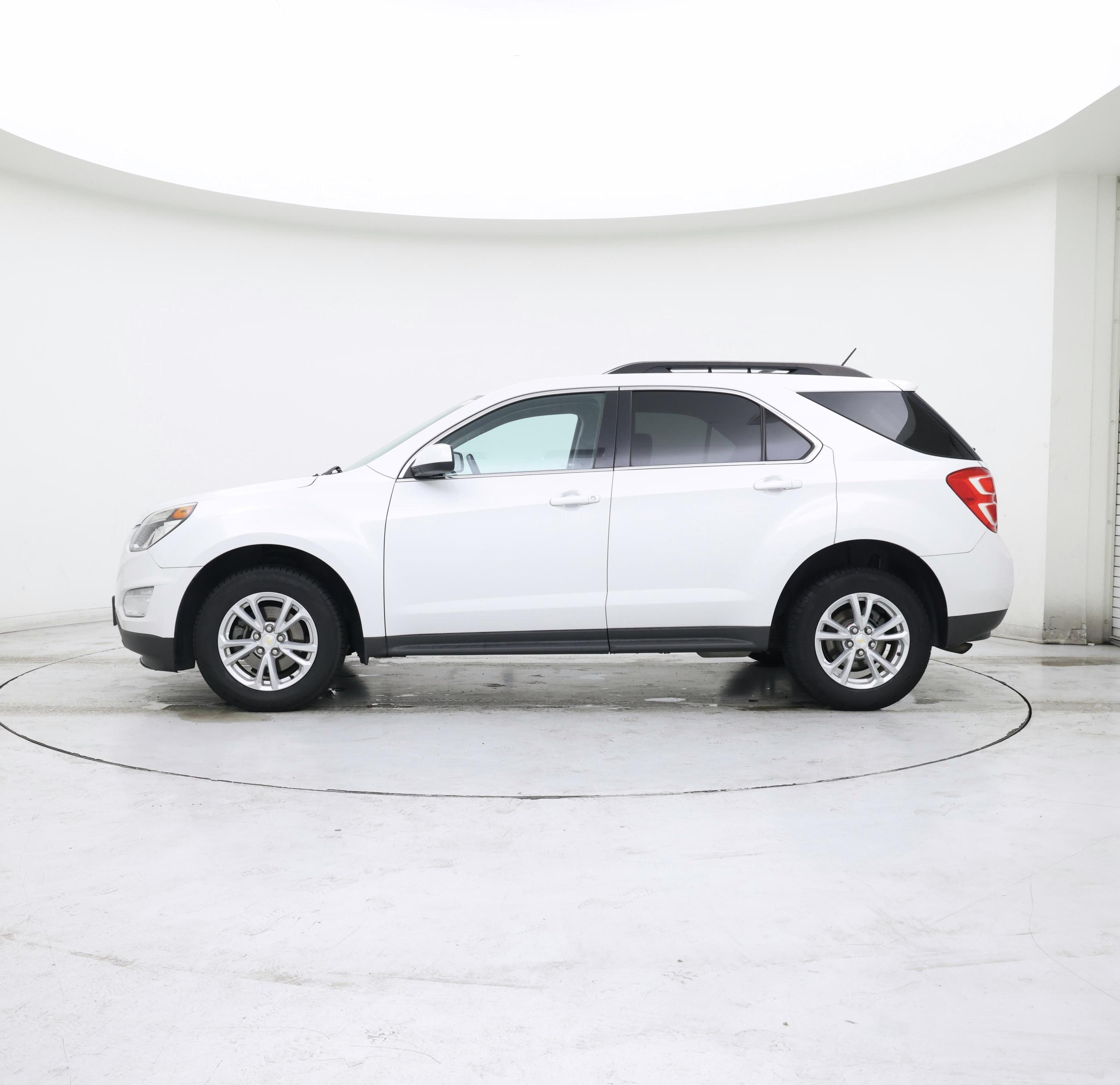 Thumbnail: 2016 Chevrolet Equinox - 3