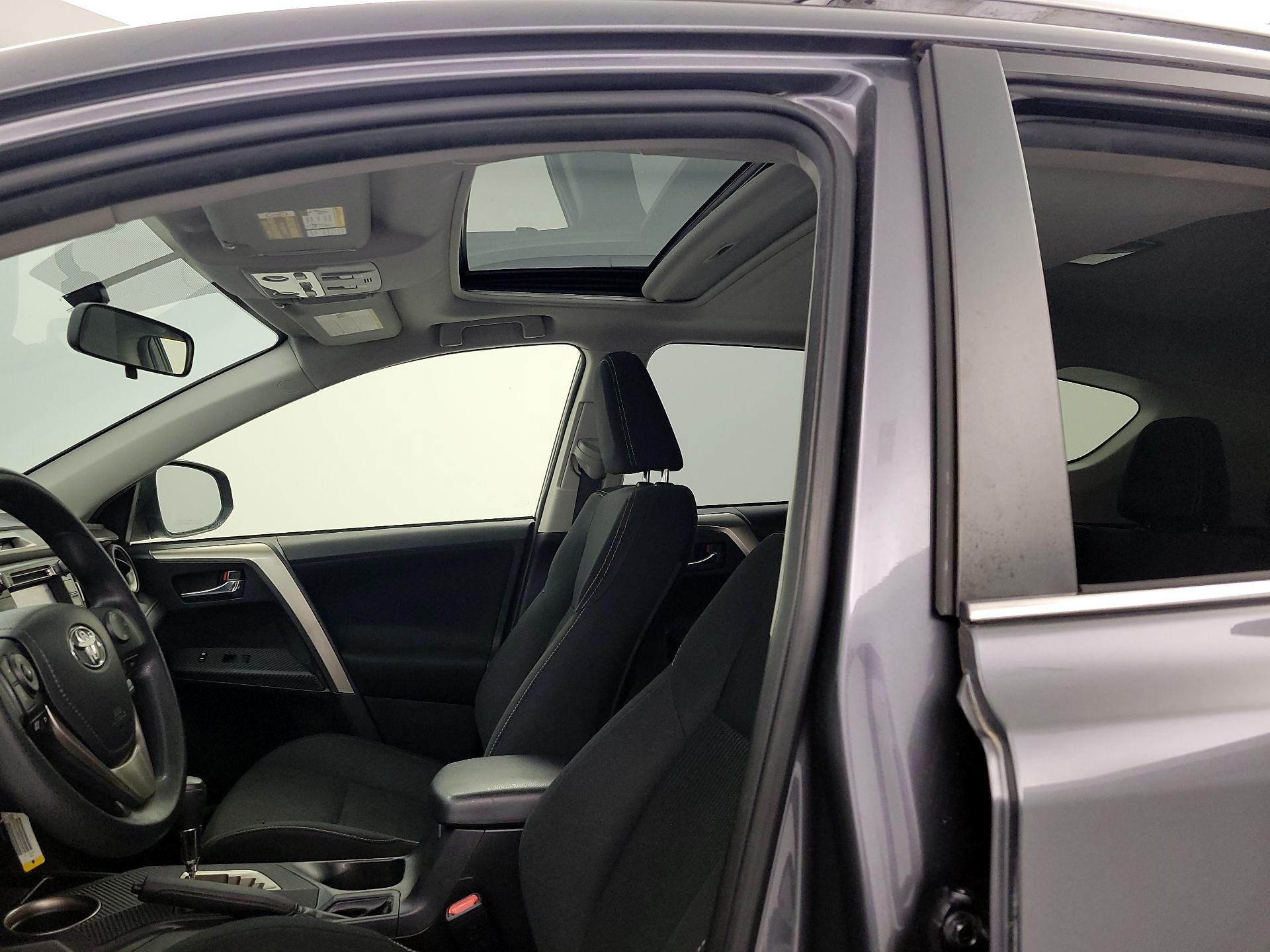 Thumbnail: 2014 Toyota RAV4 - 19
