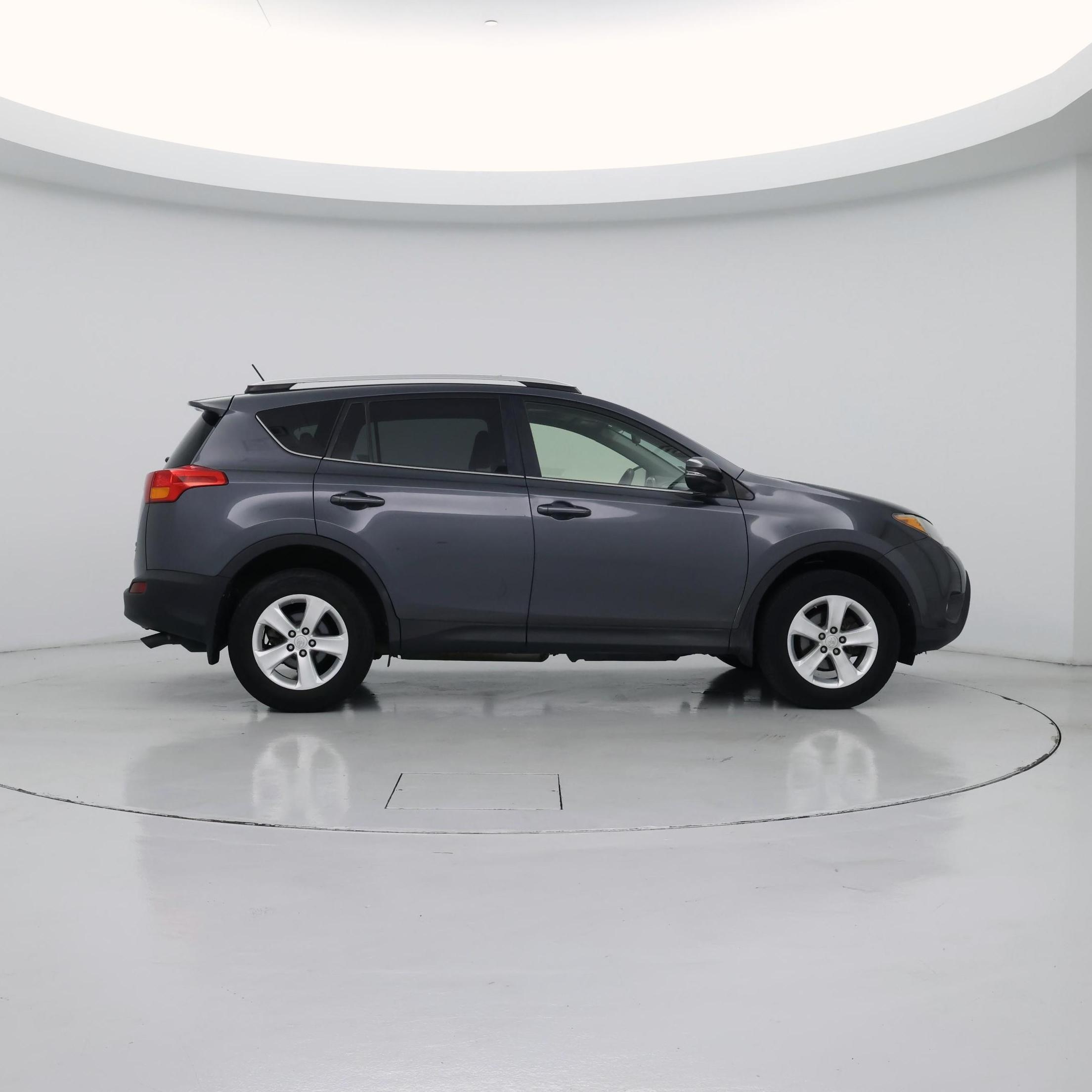Thumbnail: 2014 Toyota RAV4 - 7