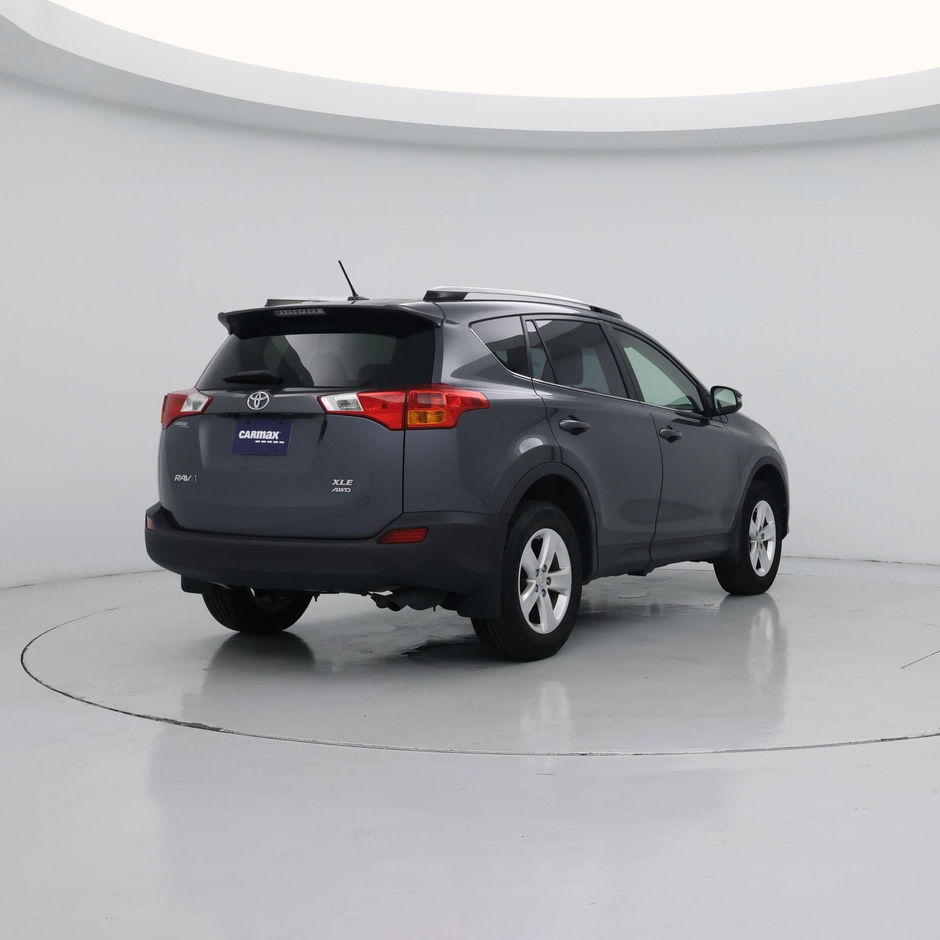 Thumbnail: 2014 Toyota RAV4 - 8