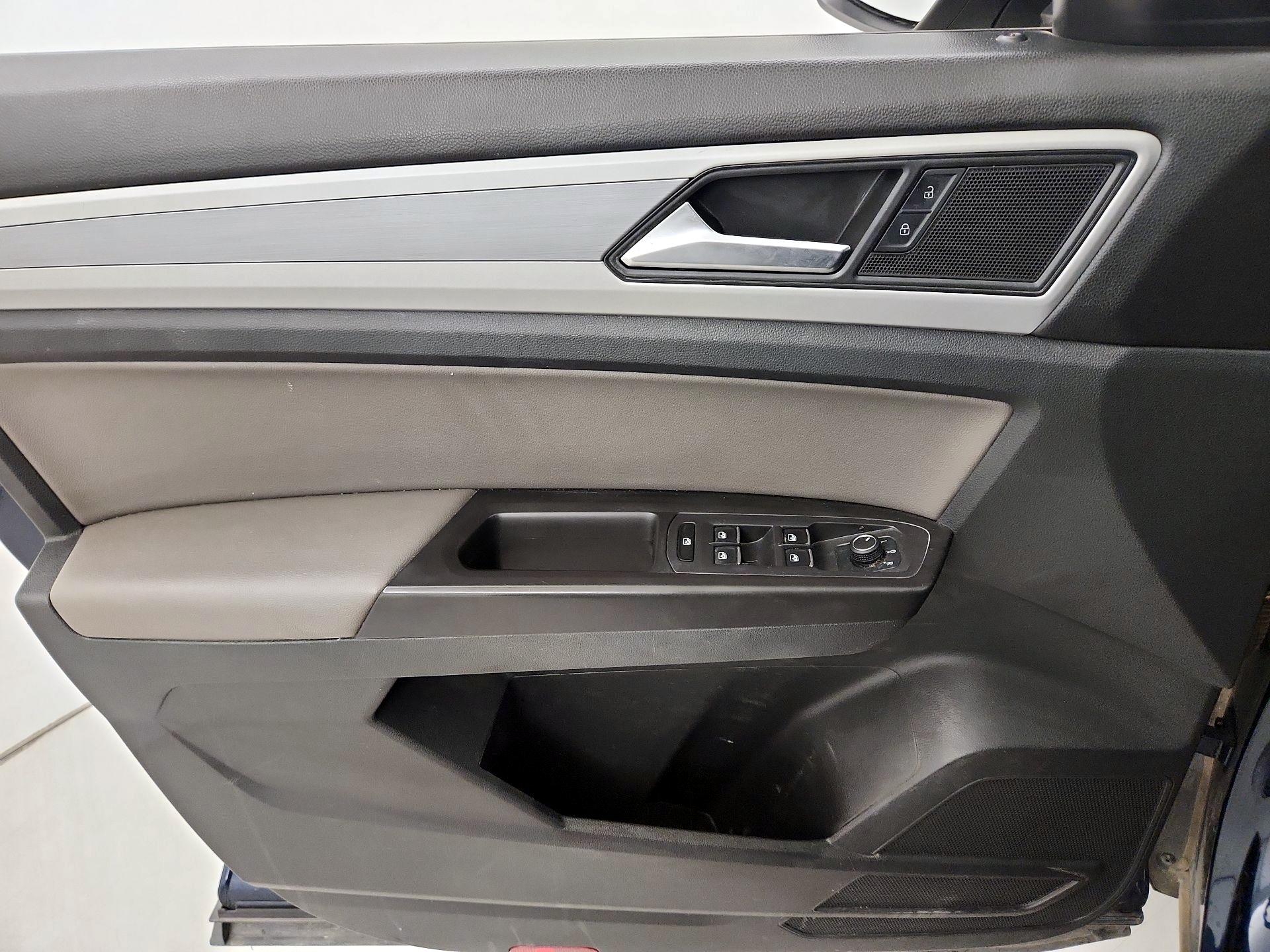 Thumbnail: 2021 Volkswagen Atlas - 12