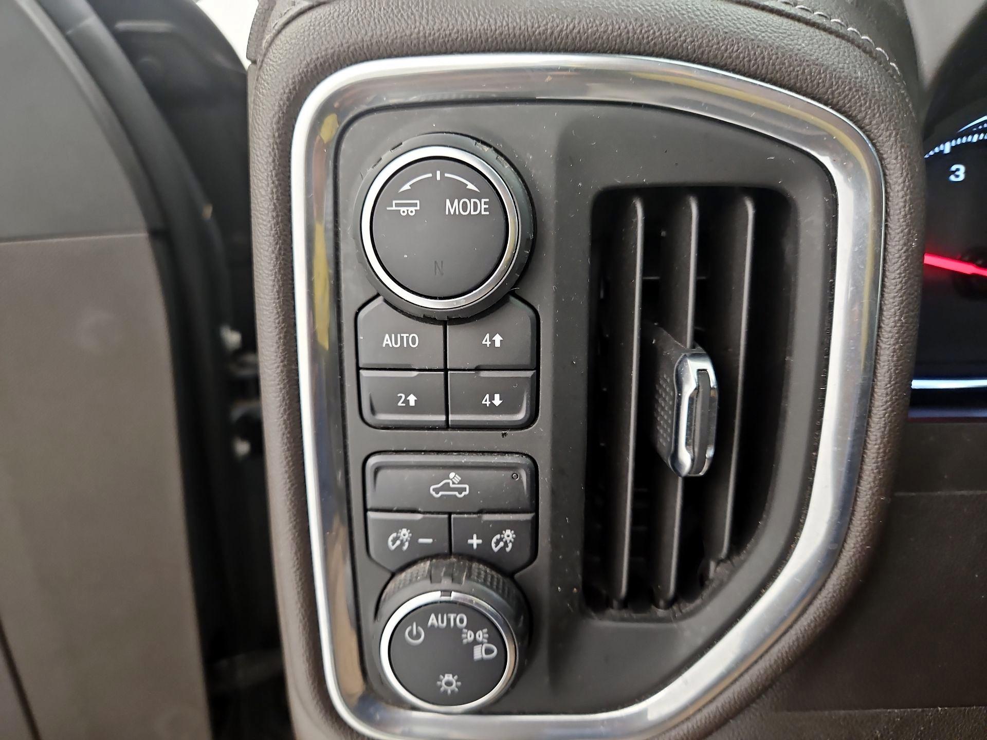 Thumbnail: 2021 Chevrolet Silverado 1500 - 13
