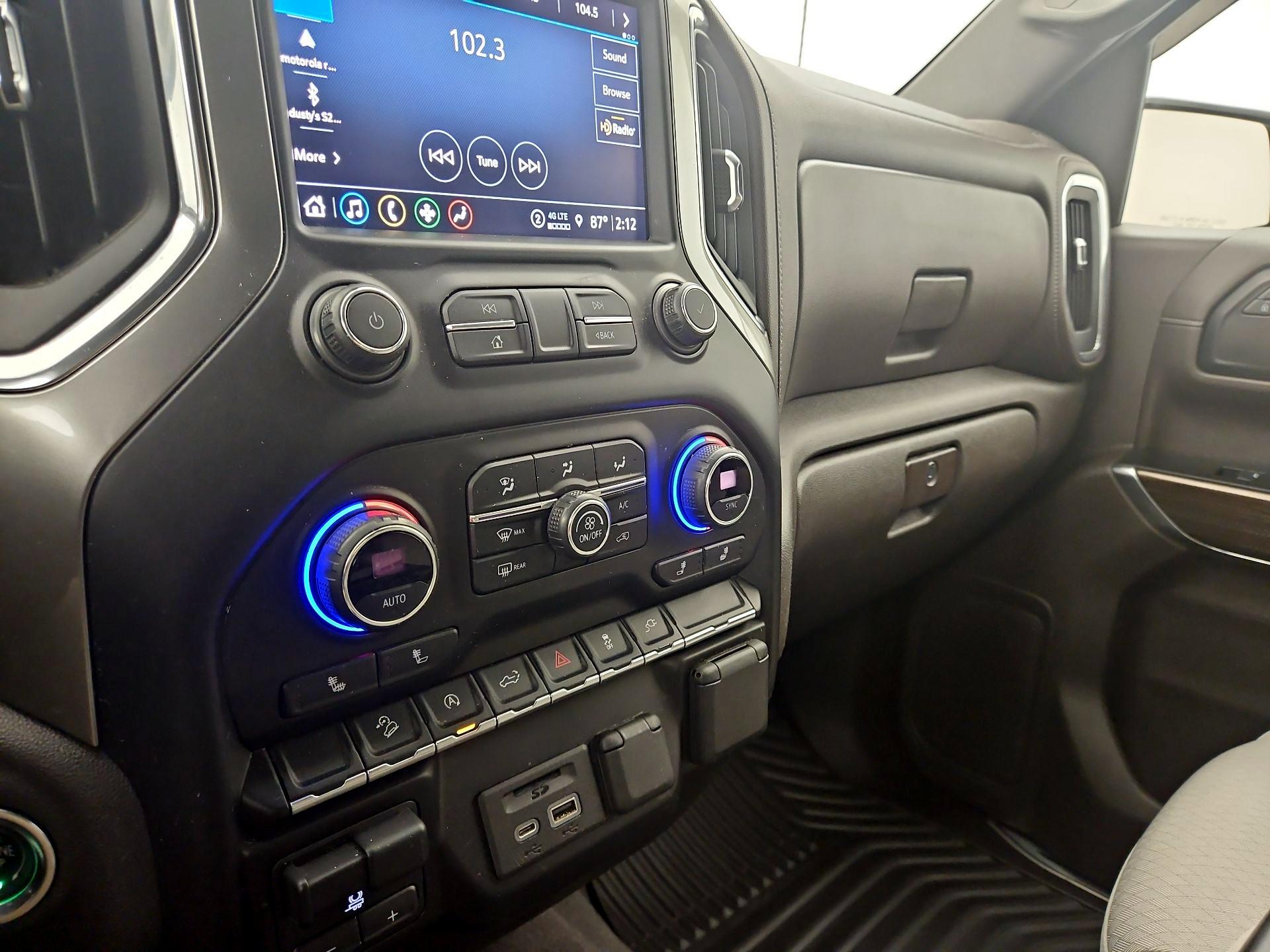 Thumbnail: 2021 Chevrolet Silverado 1500 - 16