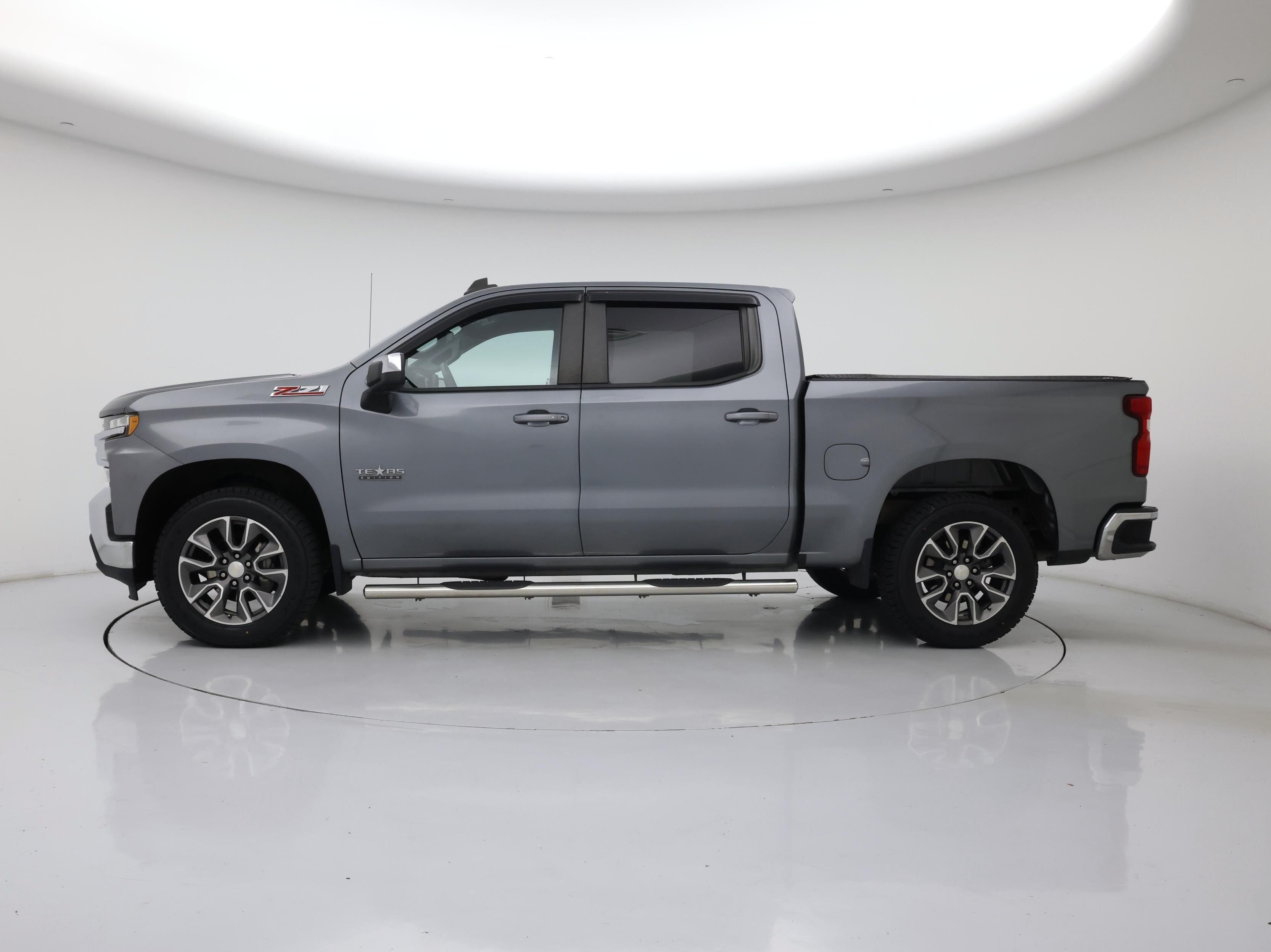 Thumbnail: 2021 Chevrolet Silverado 1500 - 3