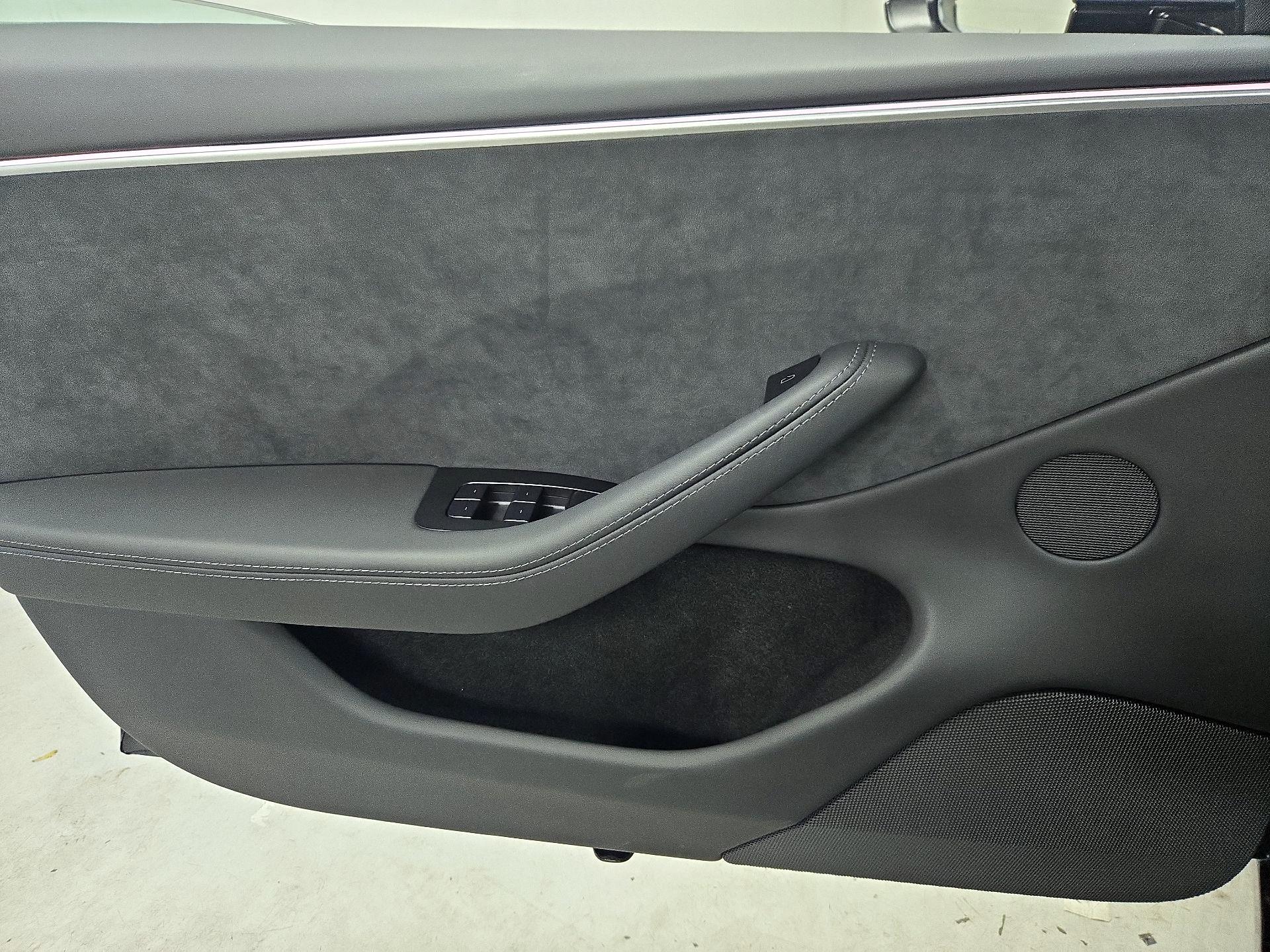 Thumbnail: 2024 Tesla Model 3 - 12