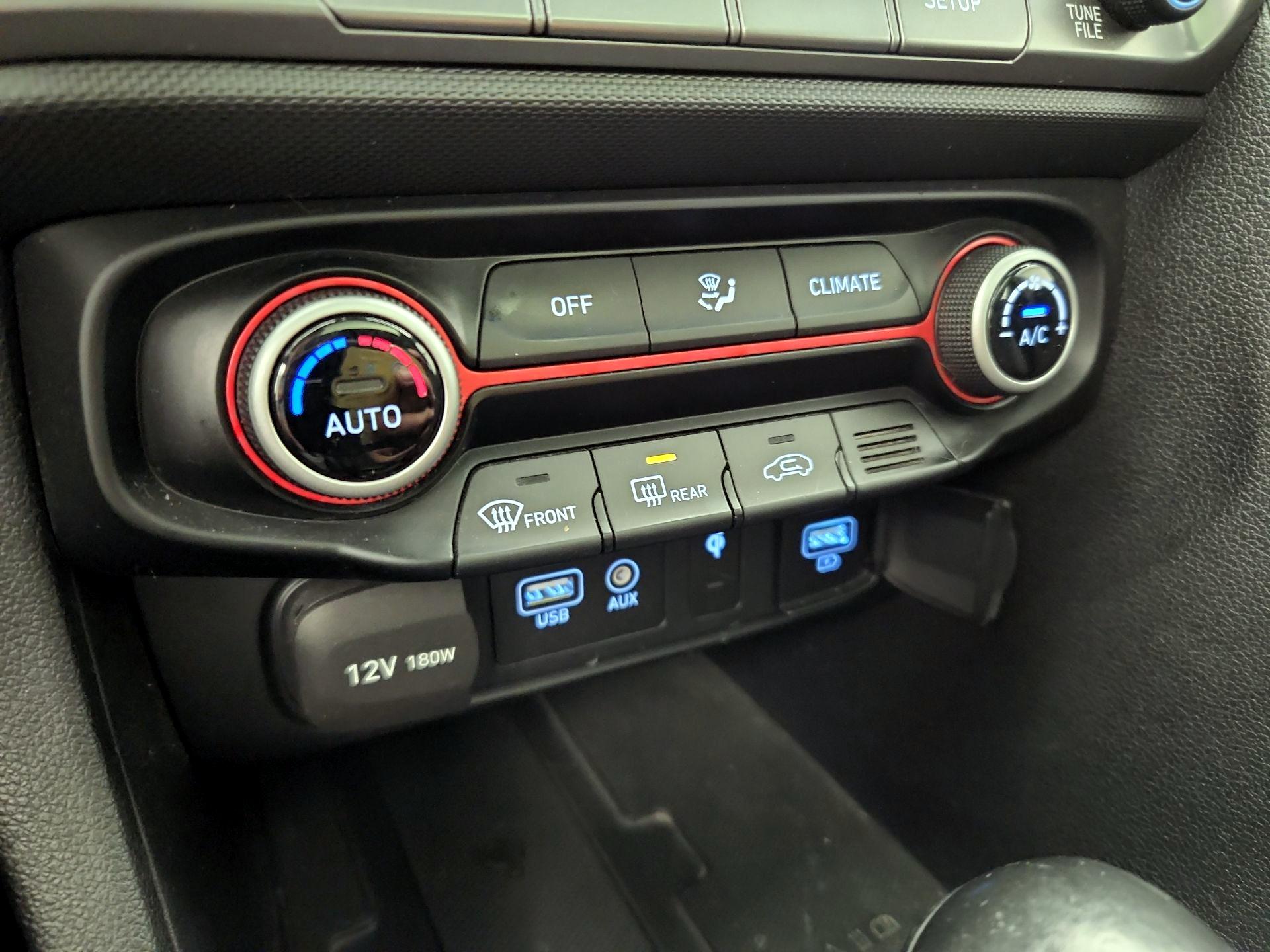 Thumbnail: 2020 Hyundai Veloster - 16