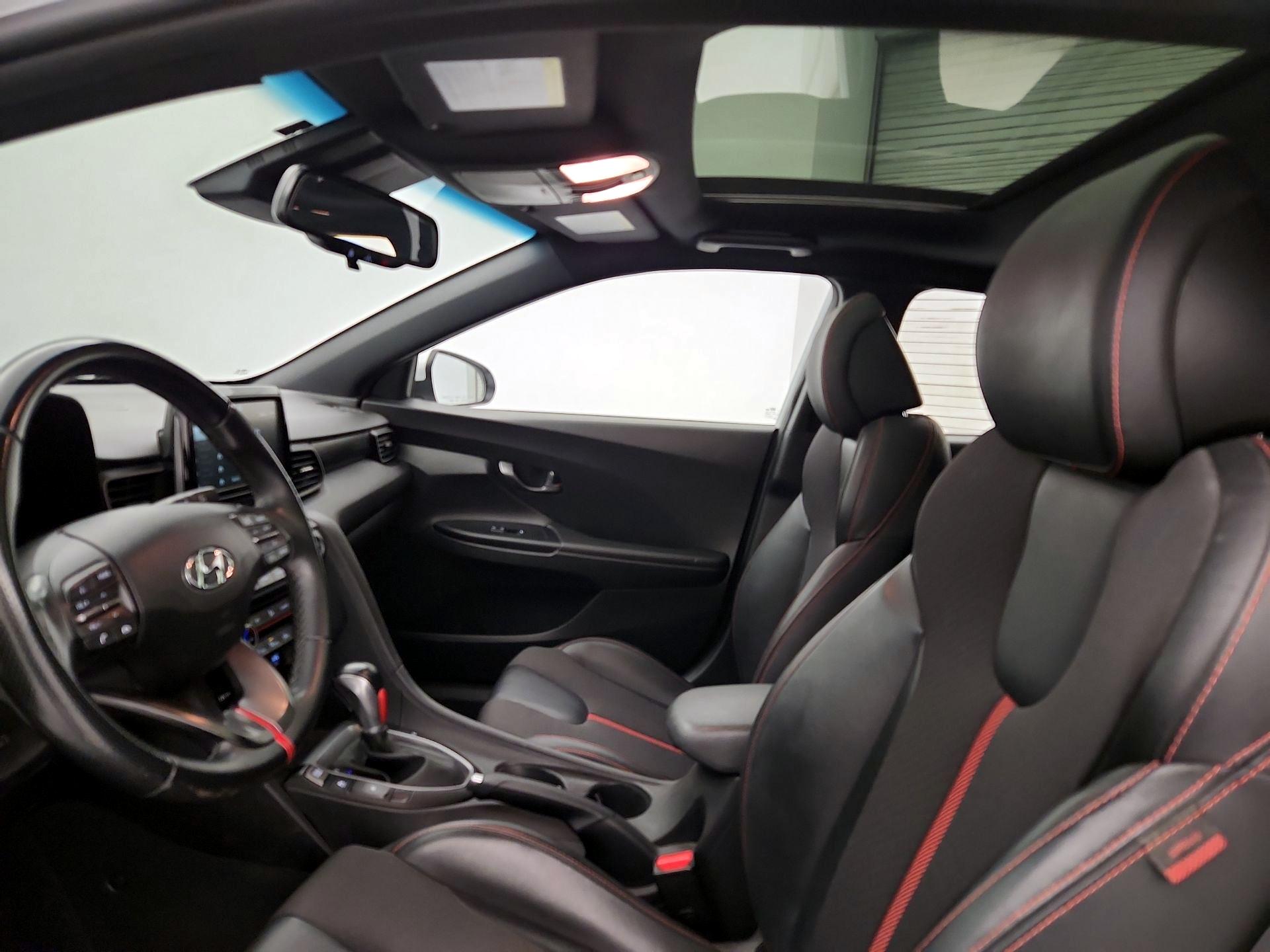 Thumbnail: 2020 Hyundai Veloster - 19