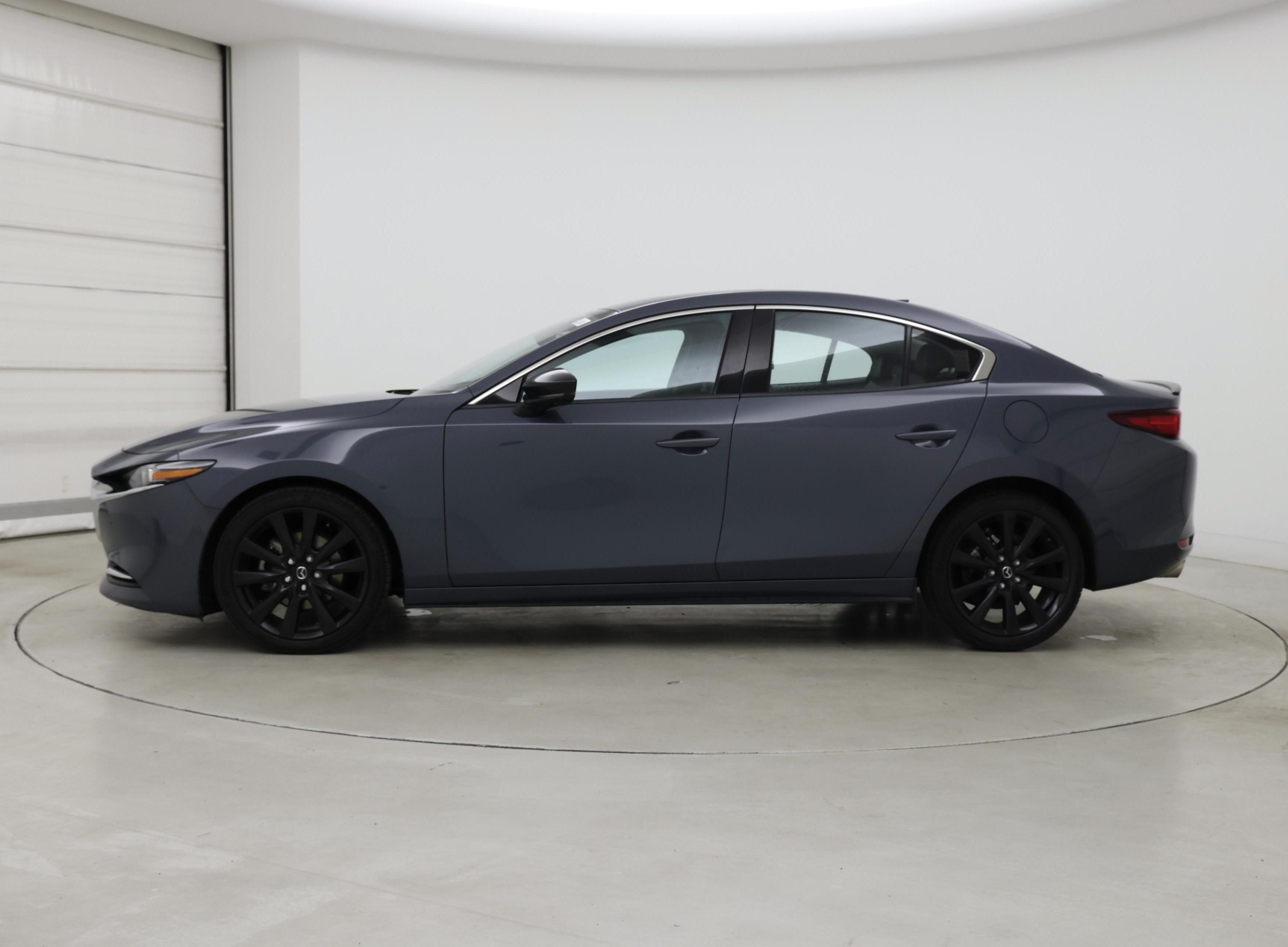 Thumbnail: 2022 Mazda Mazda3 - 3