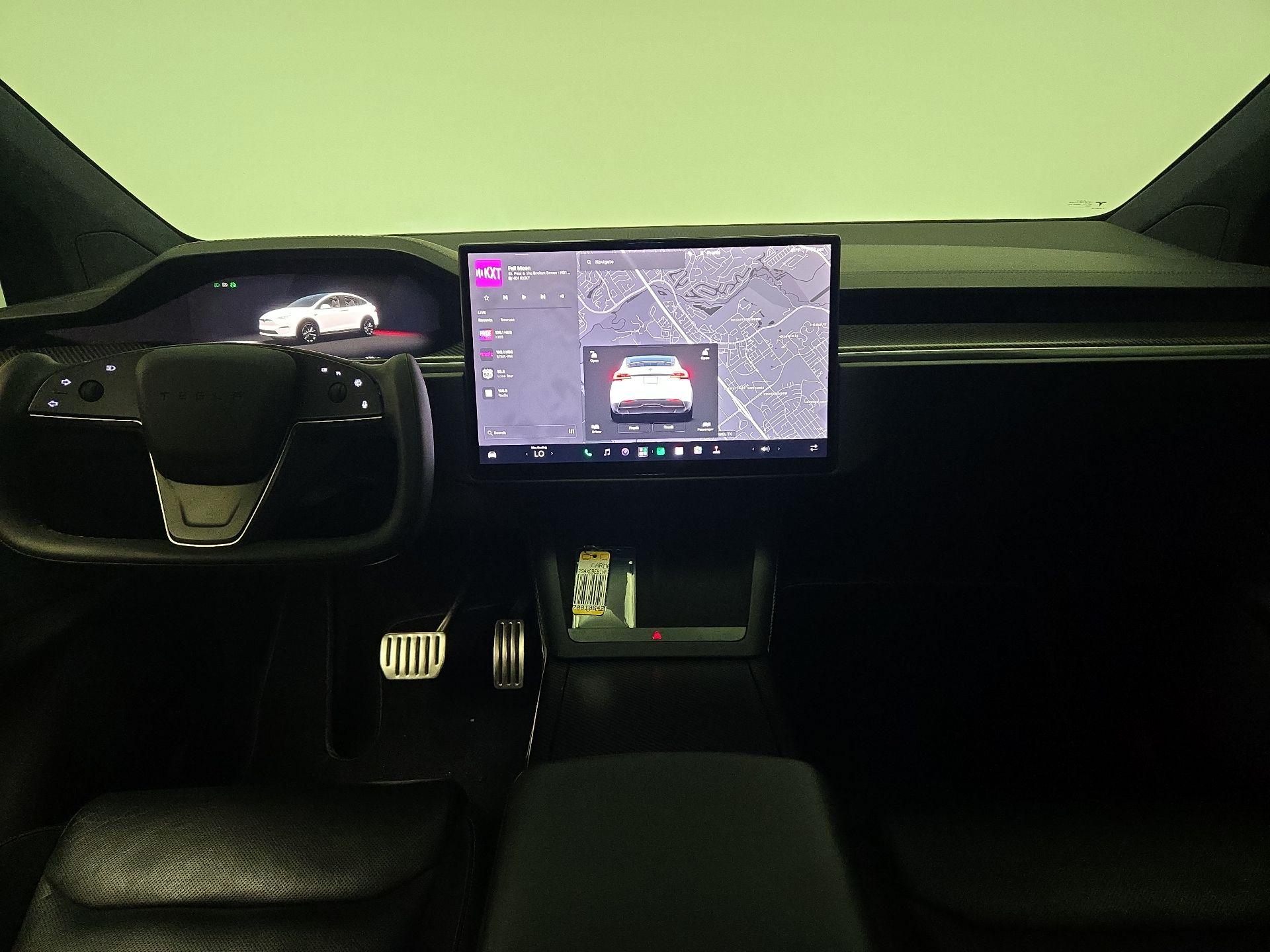 Thumbnail: 2022 Tesla Model X - 9