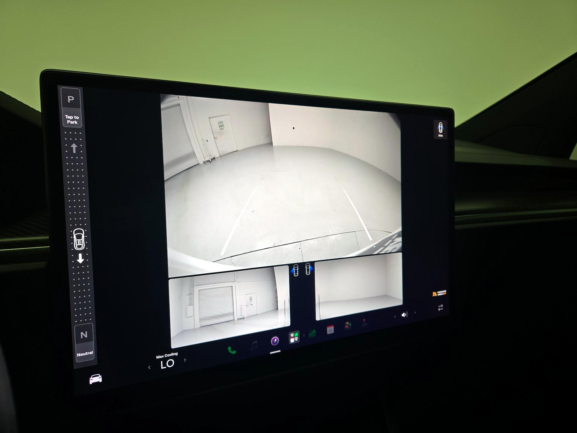 Thumbnail: 2022 Tesla Model X - 14