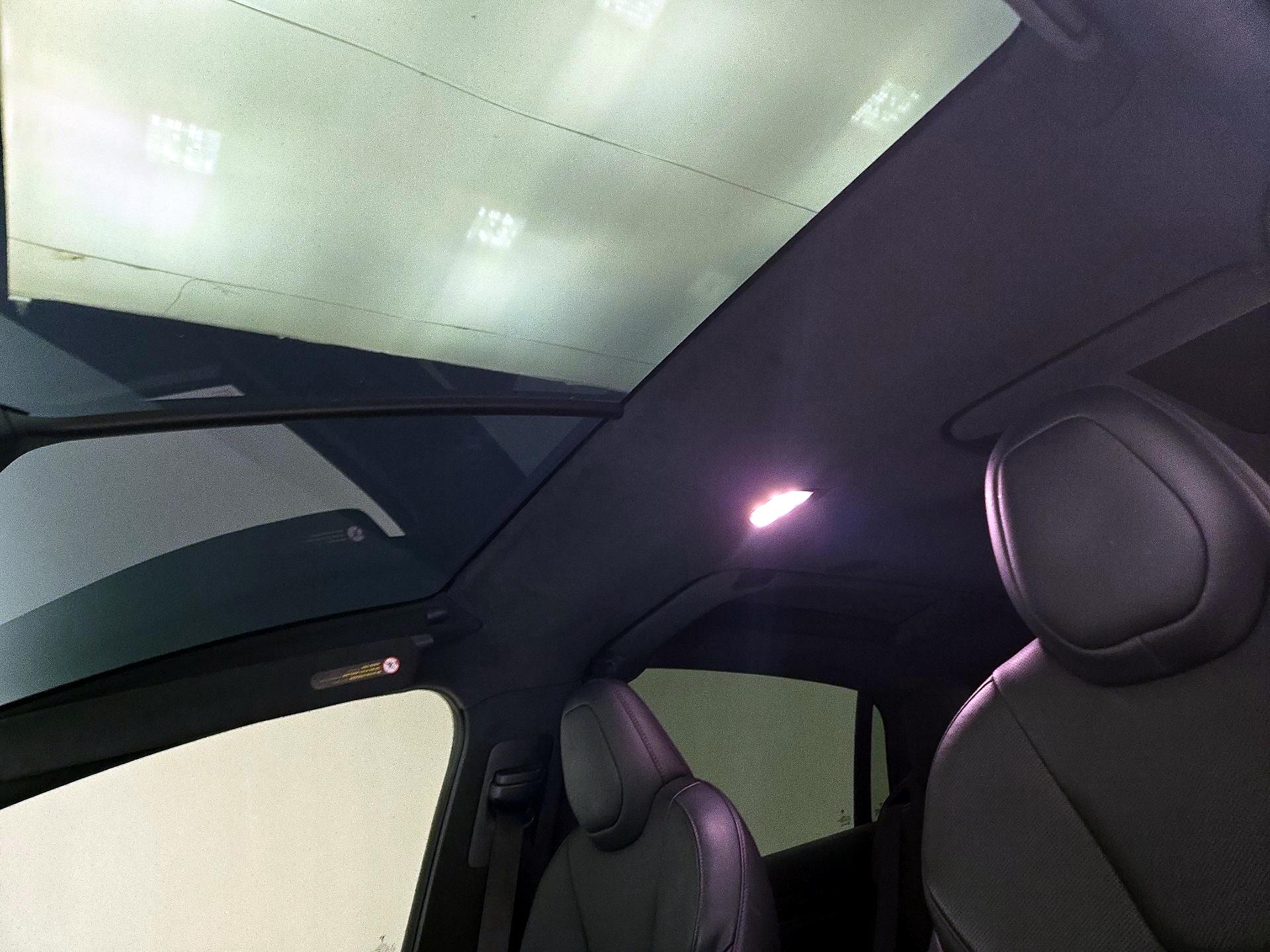 Thumbnail: 2022 Tesla Model X - 18