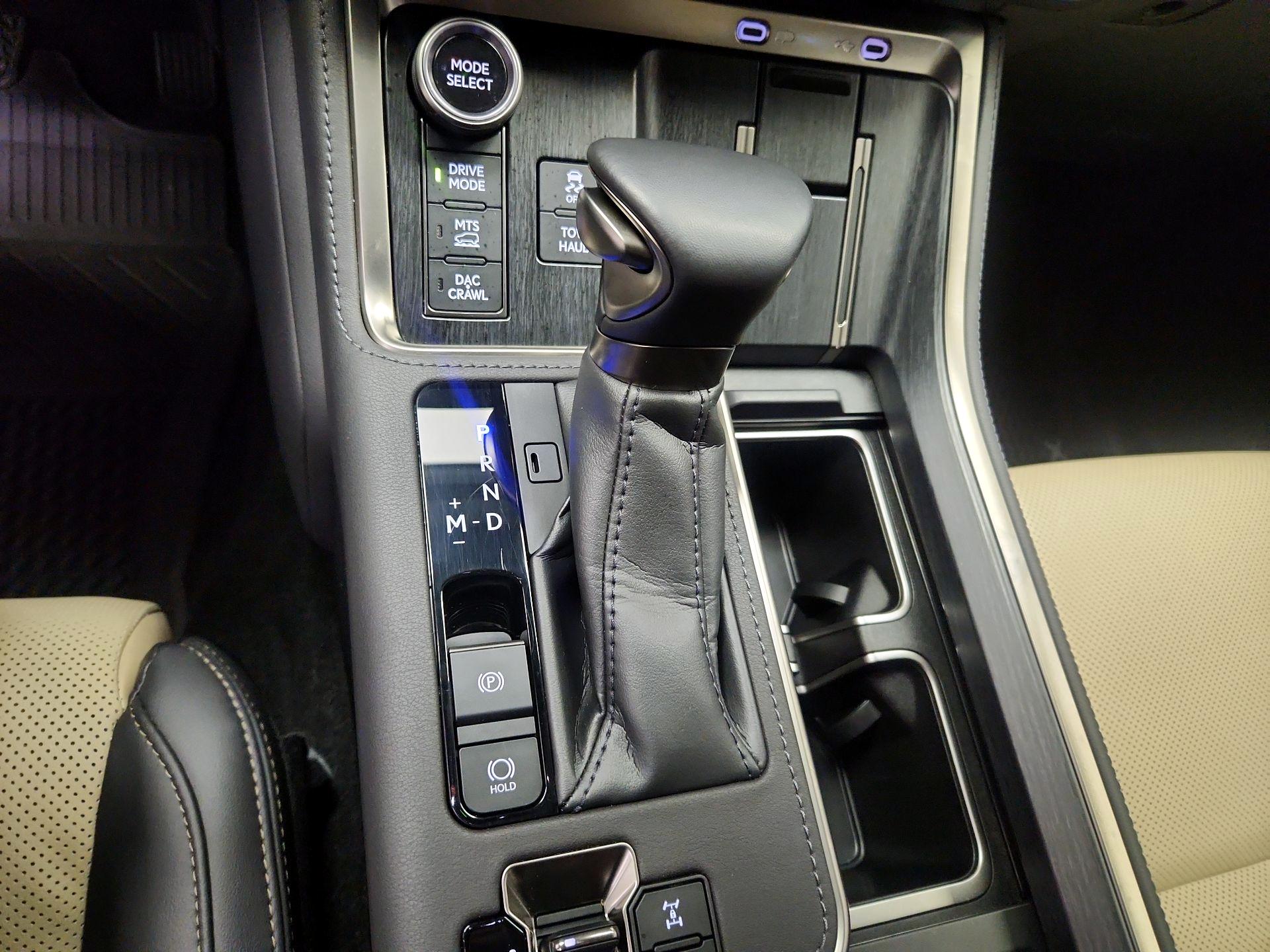 Thumbnail: 2024 Lexus GX - 17