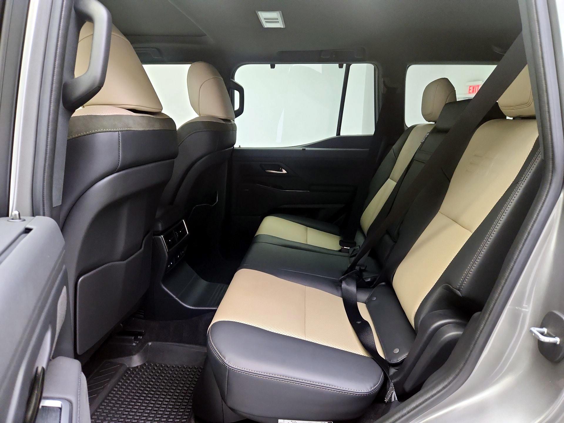Thumbnail: 2024 Lexus GX - 20