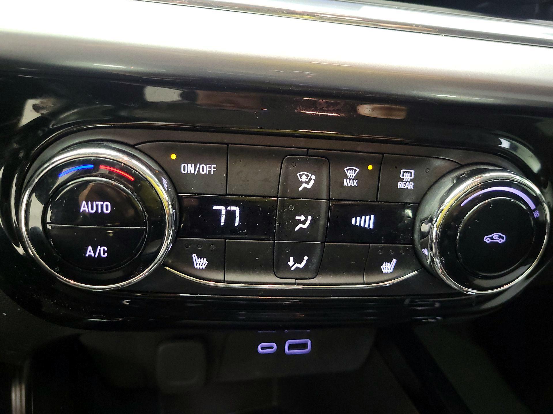 Thumbnail: 2024 Chevrolet Trax - 16
