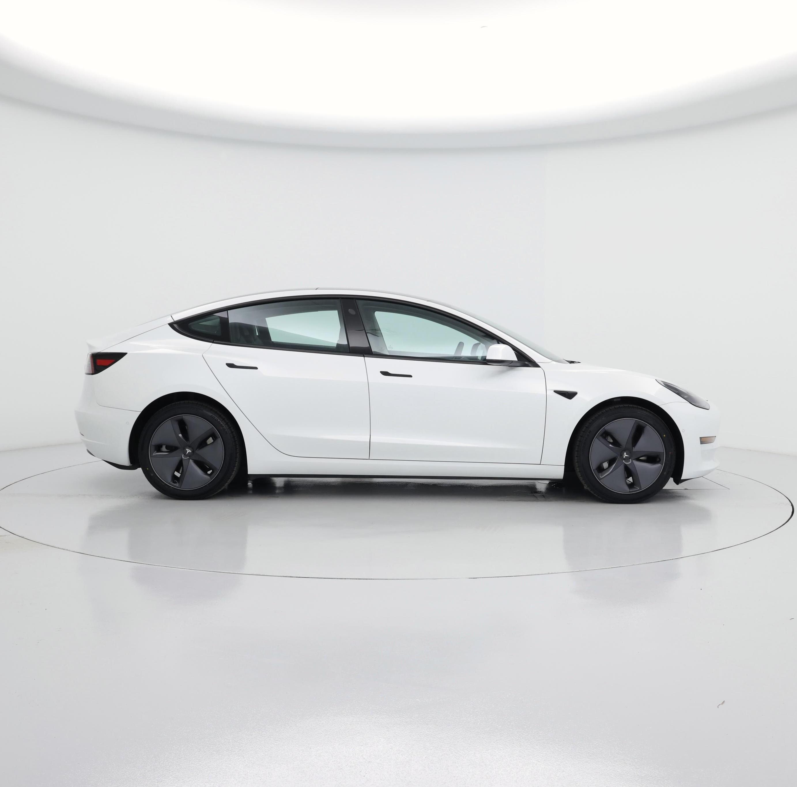 Thumbnail: 2022 Tesla Model 3 - 7
