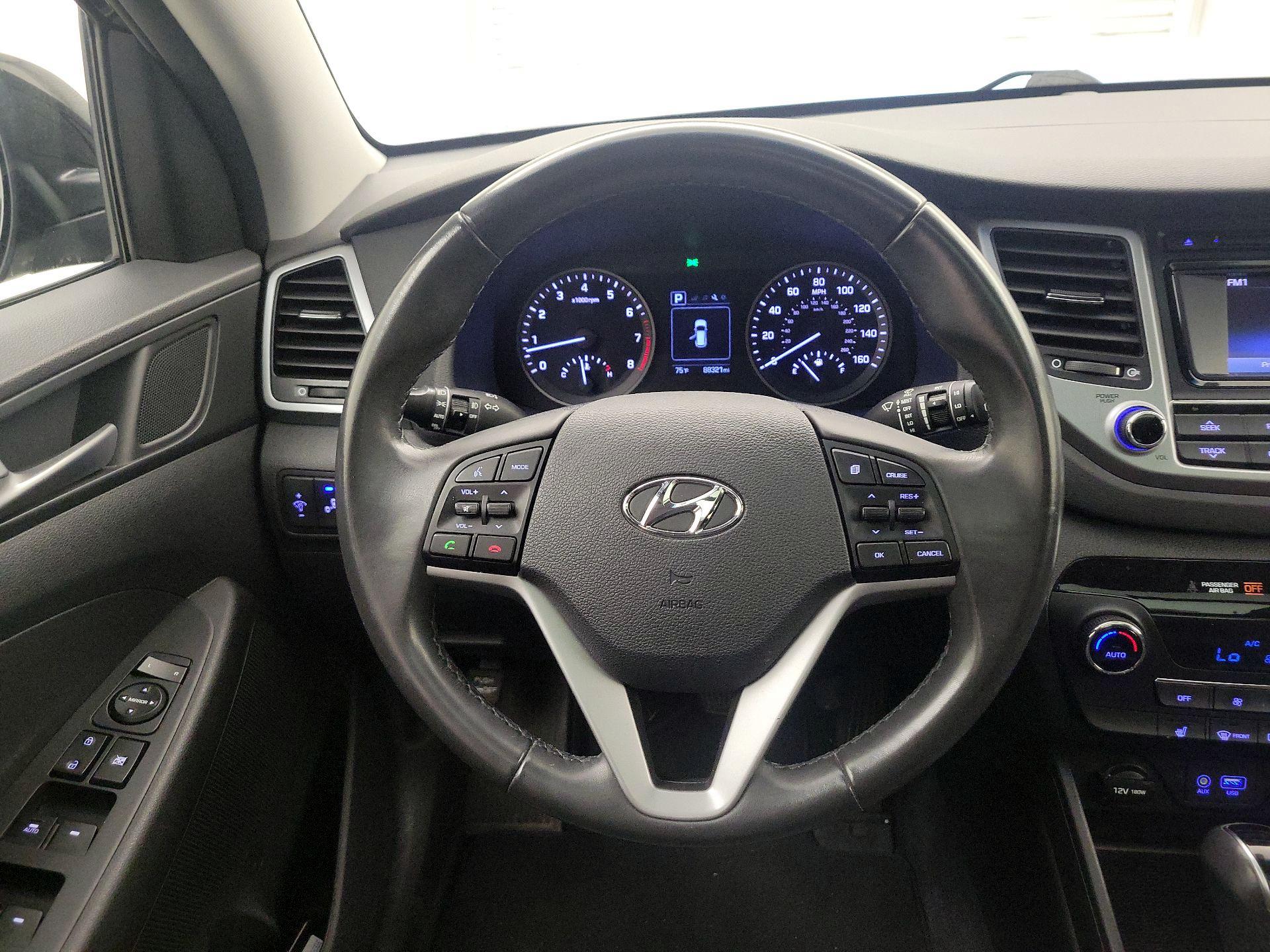 Thumbnail: 2017 Hyundai Tucson - 10