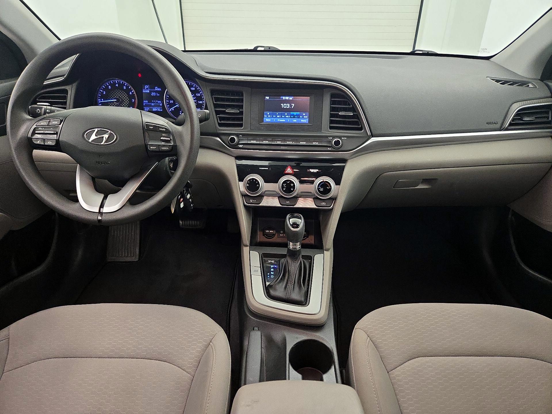 Thumbnail: 2019 Hyundai Elantra - 9