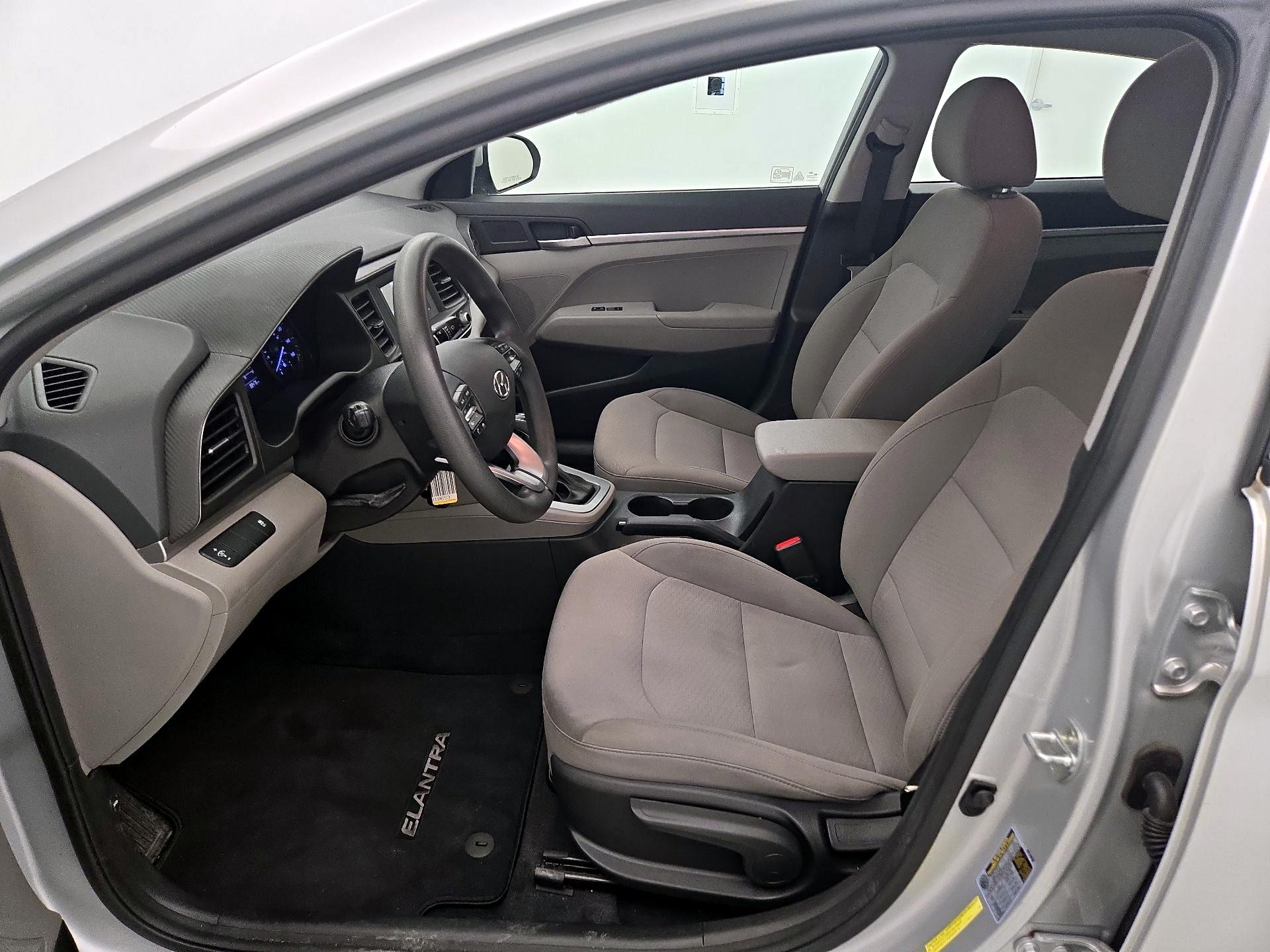 Thumbnail: 2019 Hyundai Elantra - 11