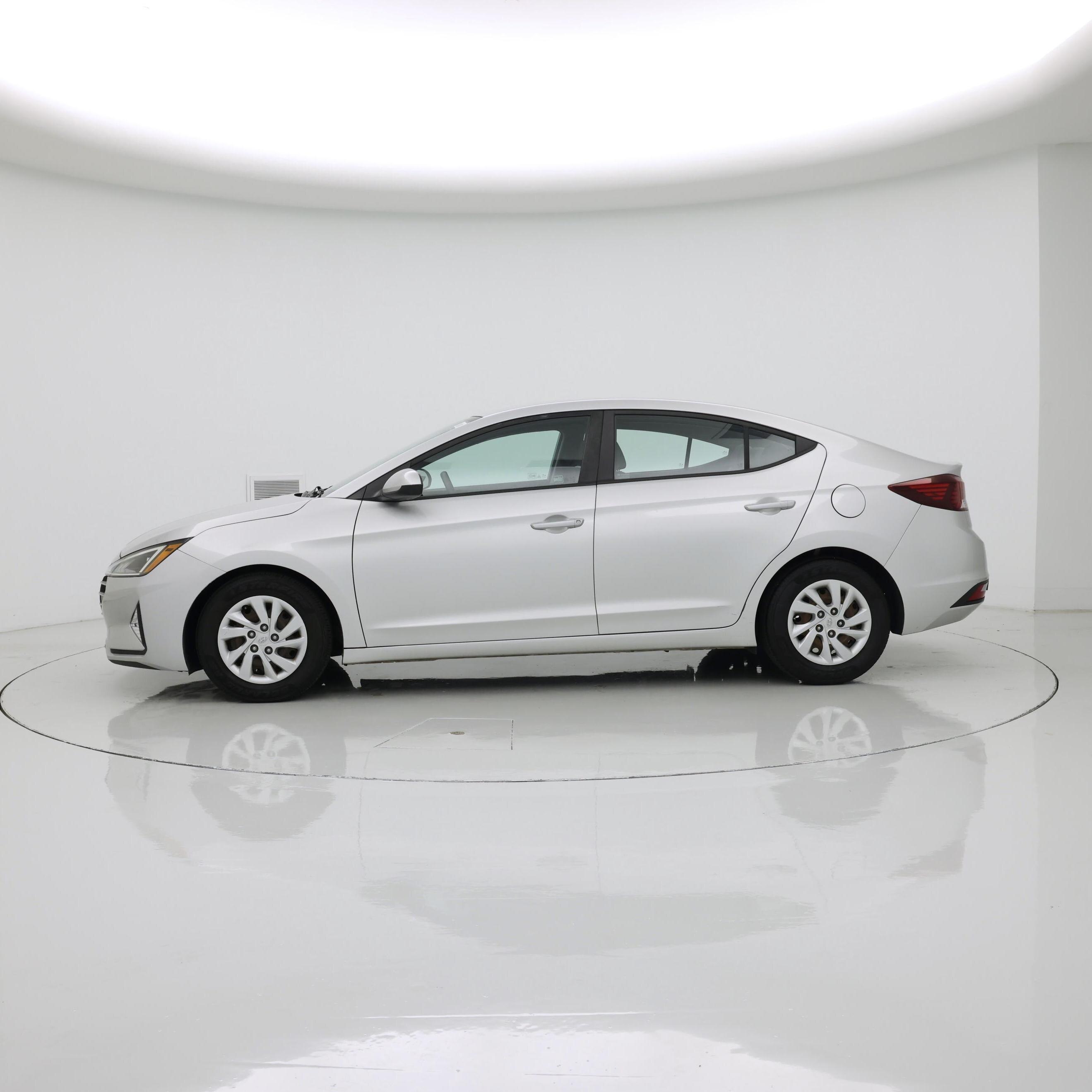 Thumbnail: 2019 Hyundai Elantra - 3
