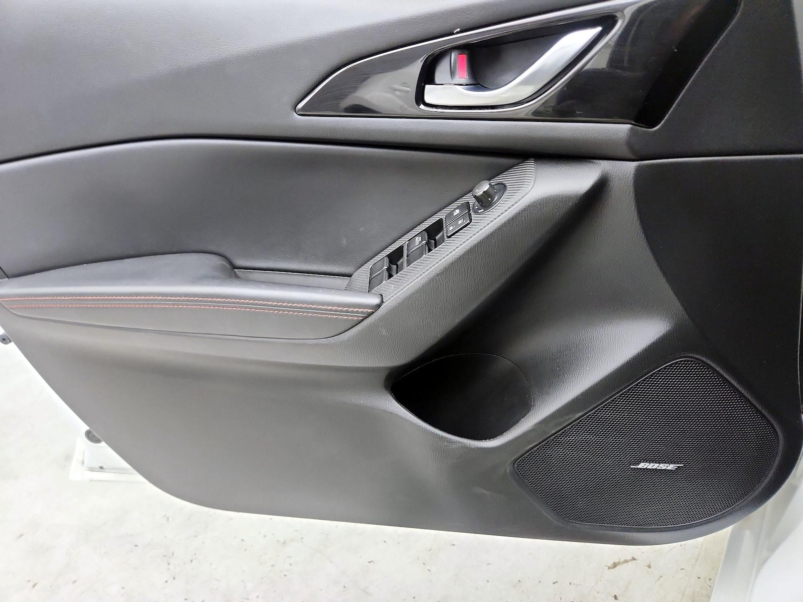 2016 Mazda MAZDA3 s Grand Touring - Photo 13