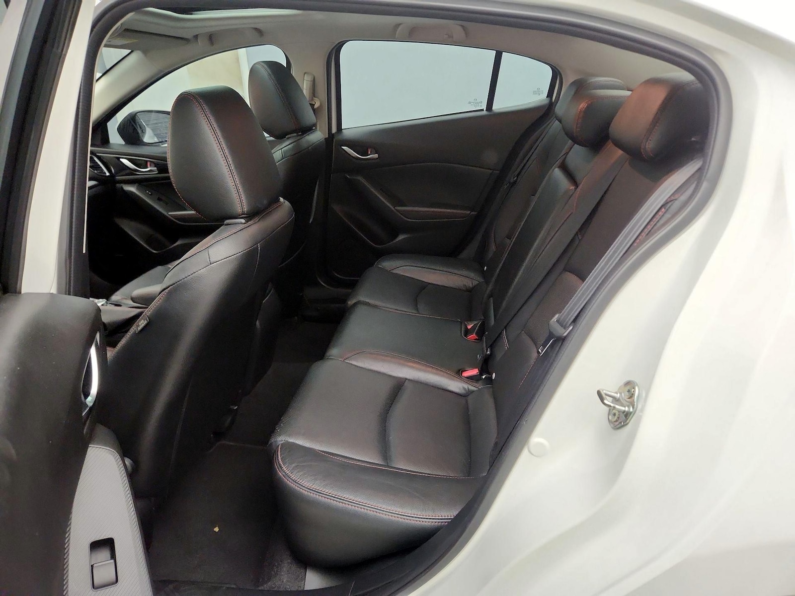 2016 Mazda MAZDA3 s Grand Touring - Photo 22