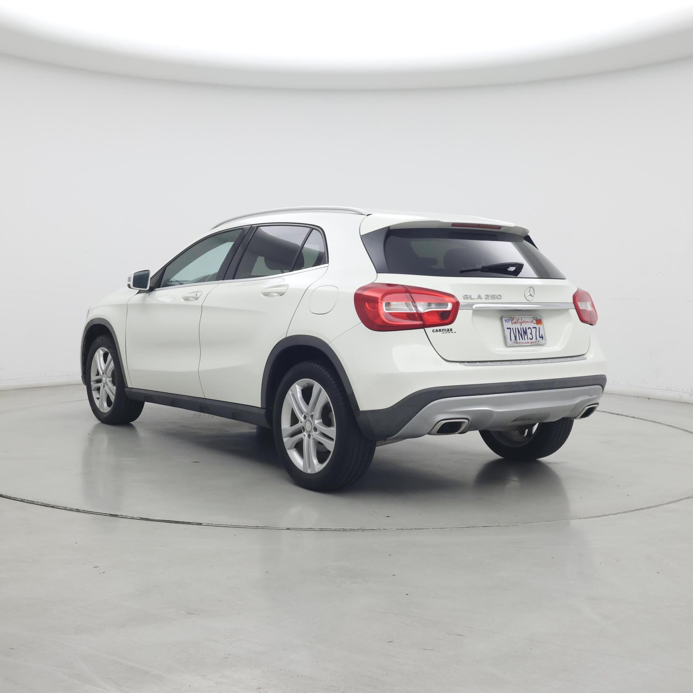 Thumbnail: 2017 Mercedes-Benz GLA - 2