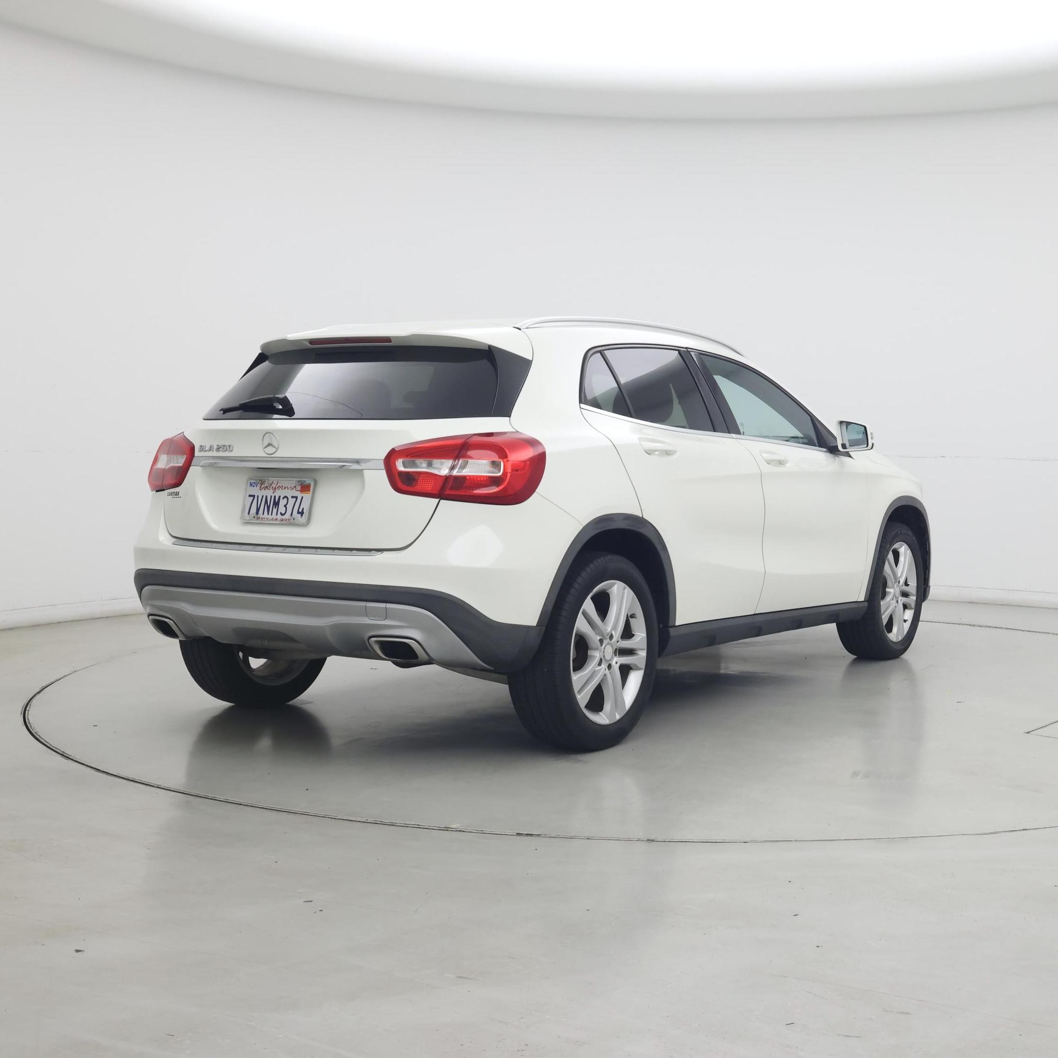 Thumbnail: 2017 Mercedes-Benz GLA - 8