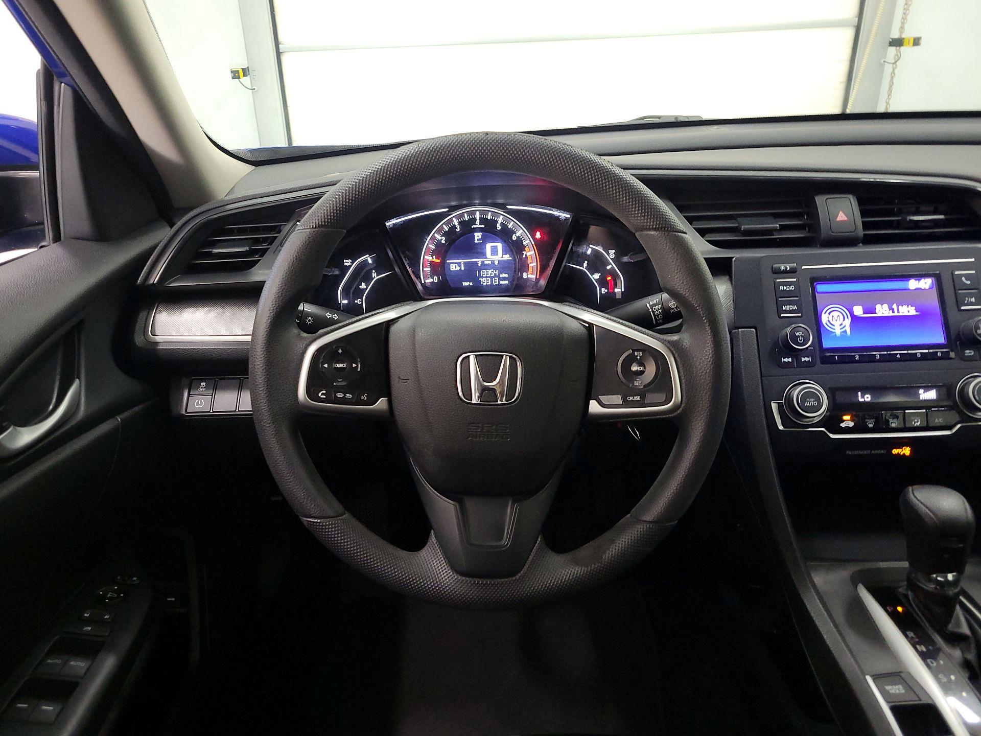 Thumbnail: 2017 Honda Civic - 10