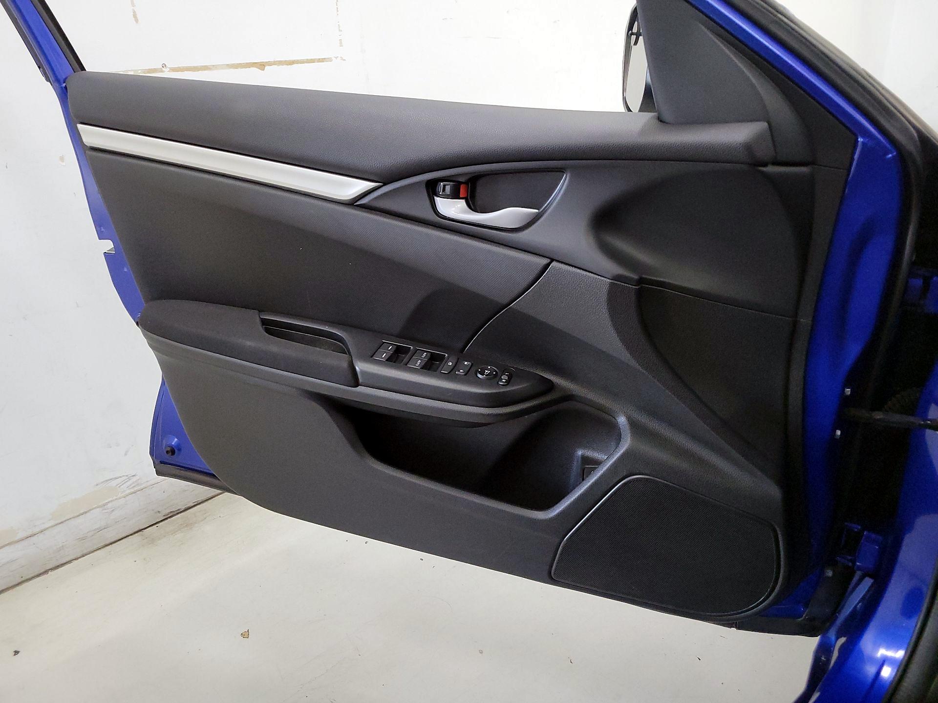 Thumbnail: 2017 Honda Civic - 12