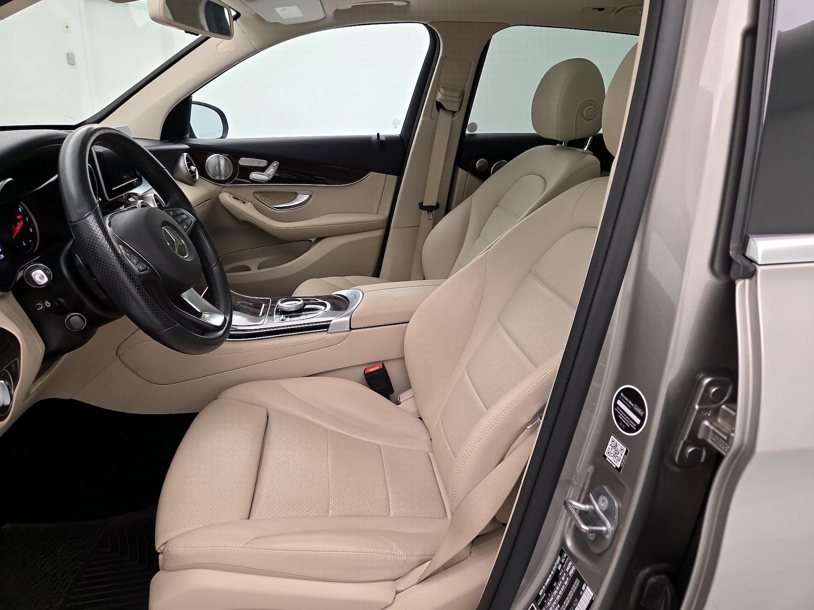 2019 Mercedes-Benz GLC GLC300 - Photo 12