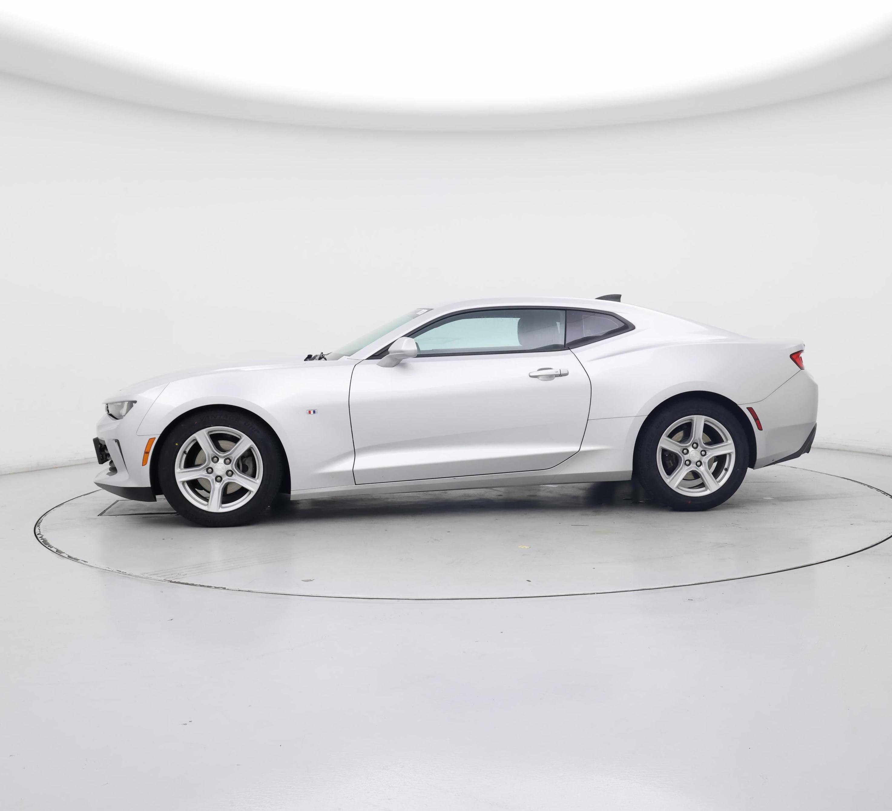 Thumbnail: 2017 Chevrolet Camaro - 3