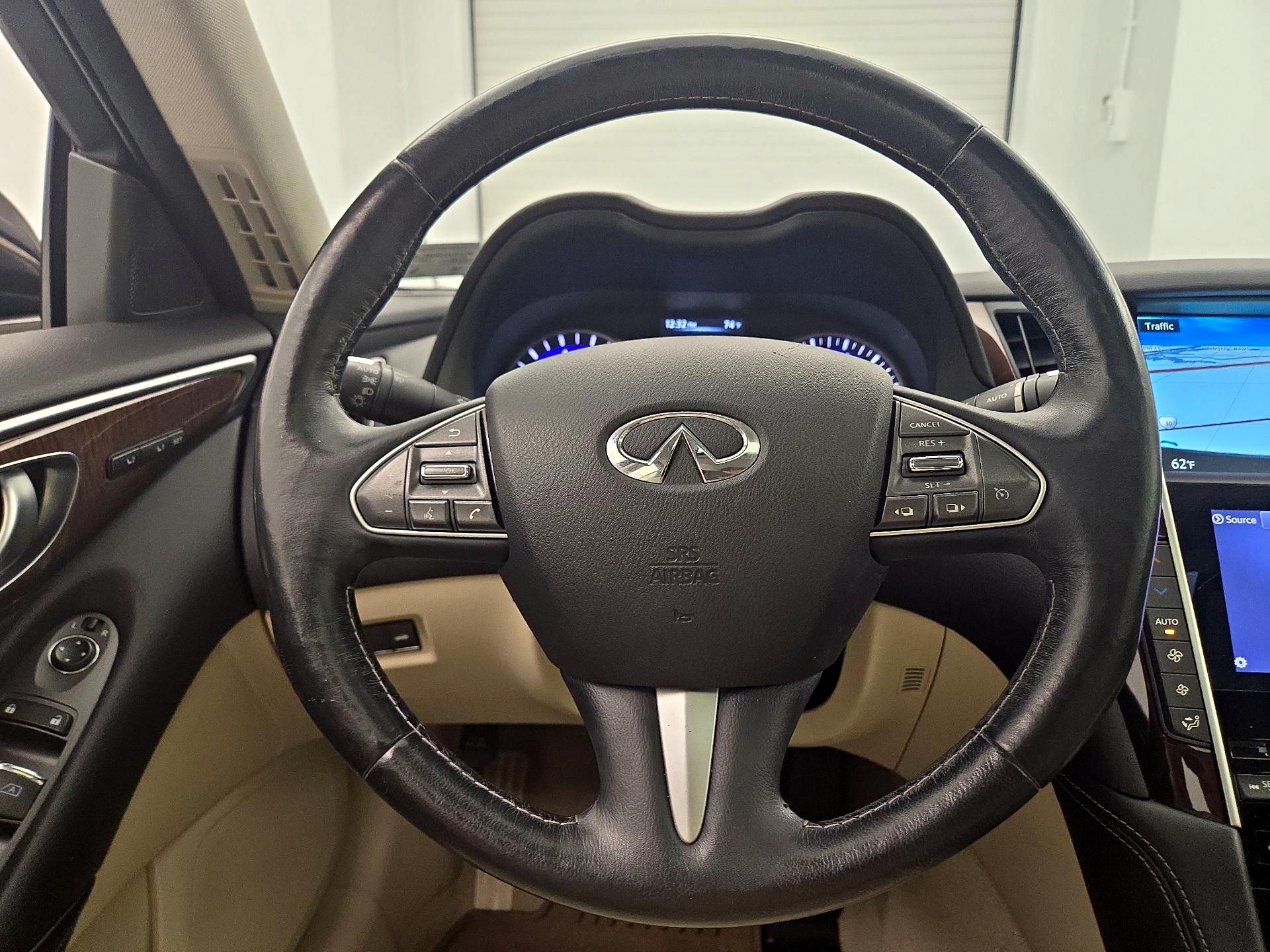 Thumbnail: 2014 INFINITI Q50 - 10