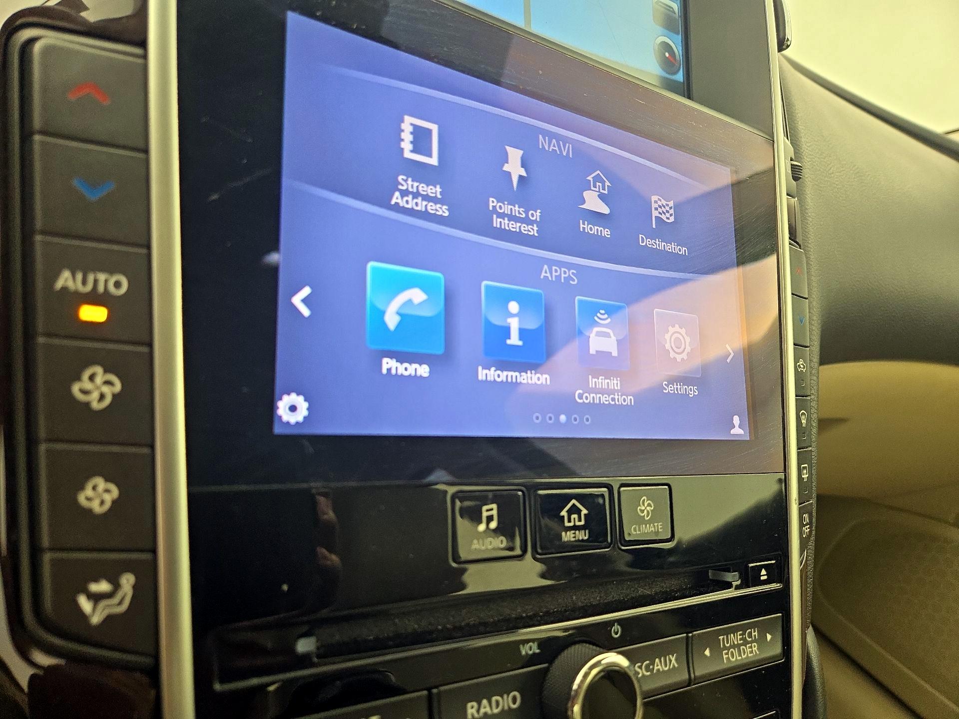 Thumbnail: 2014 INFINITI Q50 - 17