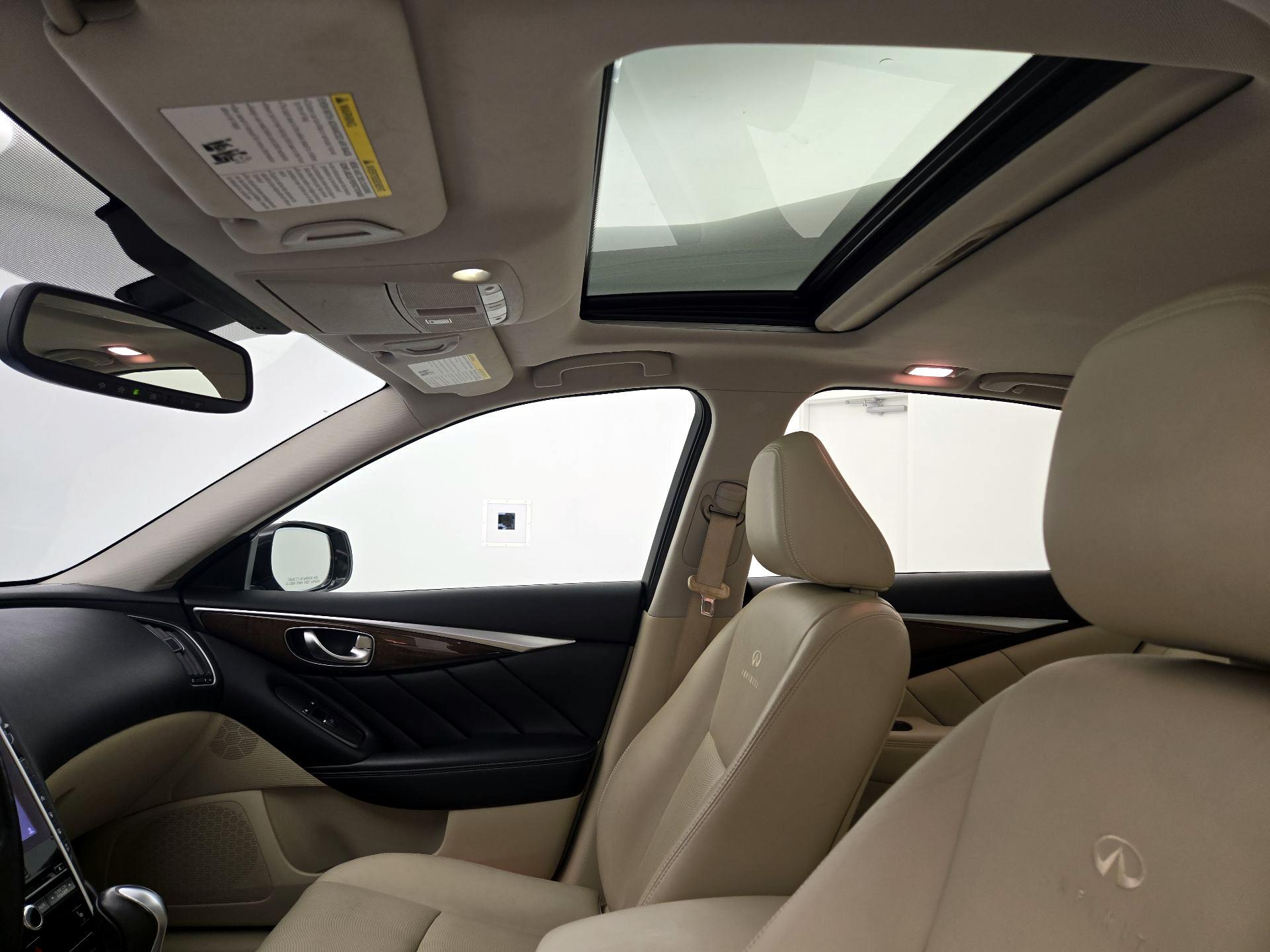 Thumbnail: 2014 INFINITI Q50 - 20