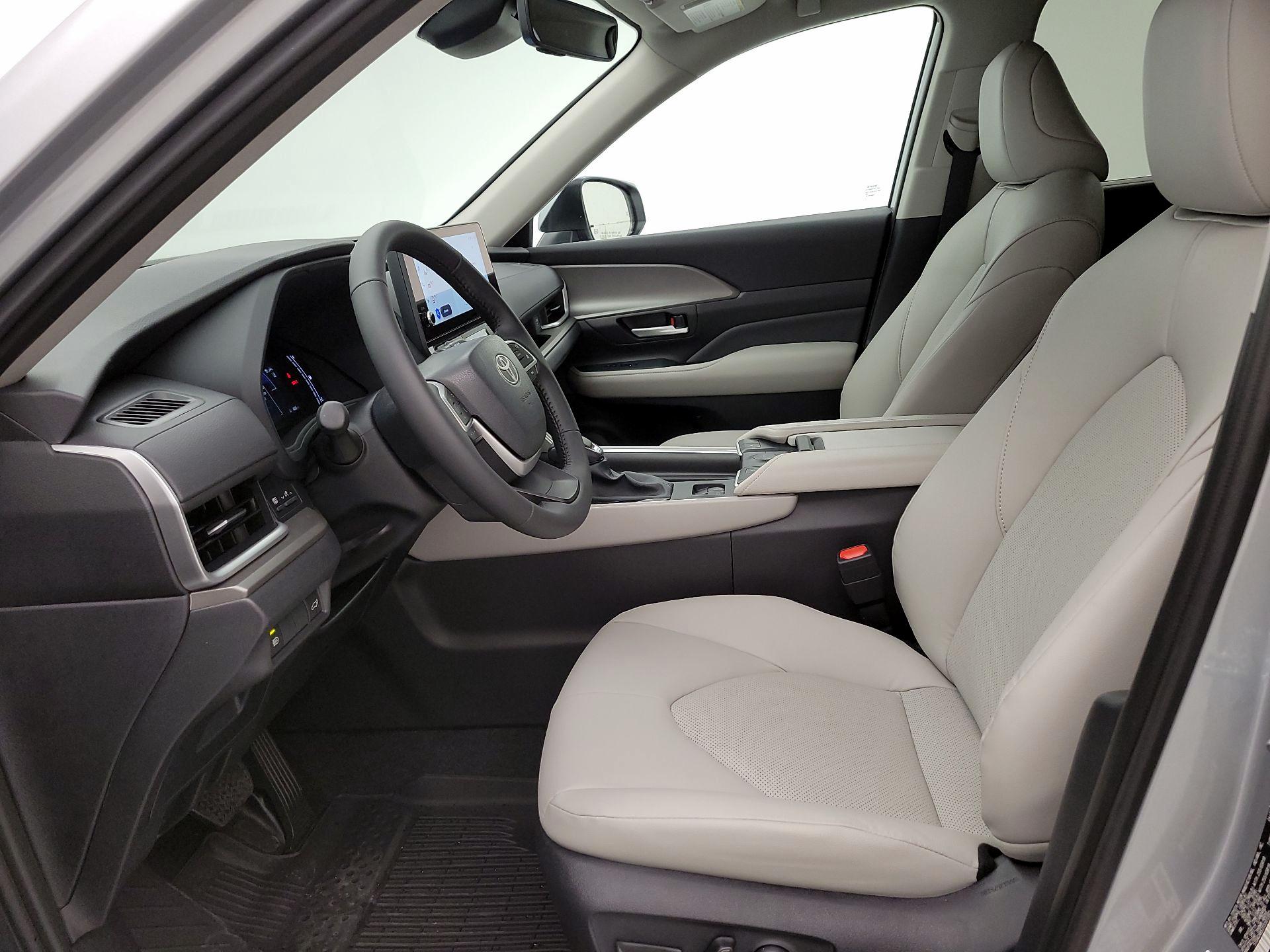 Thumbnail: 2026 Toyota Highlander - 11