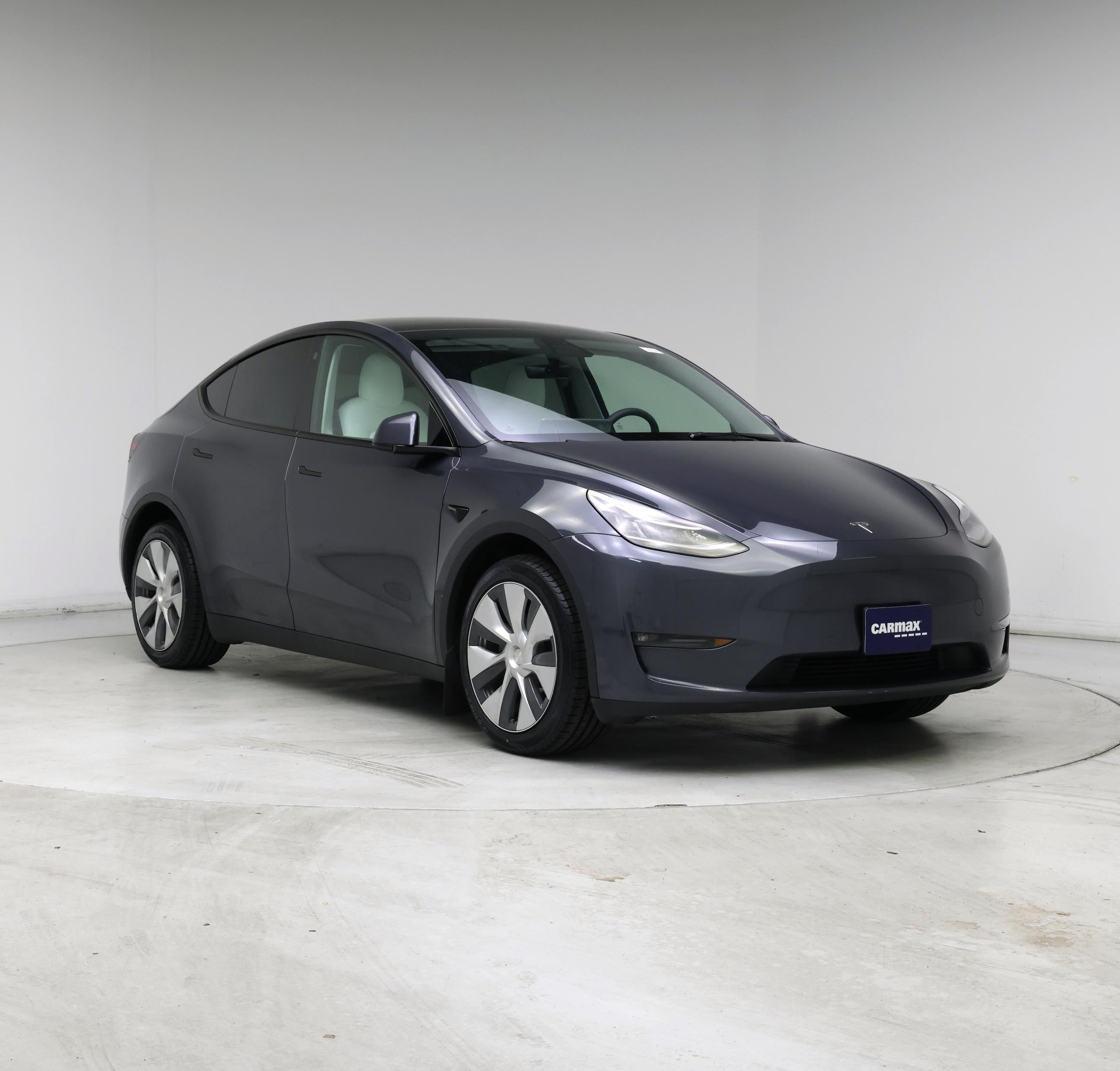 Gray 2022 Tesla Model Y Long Range AWD SUV / Crossover All-Wheel Drive Automatic