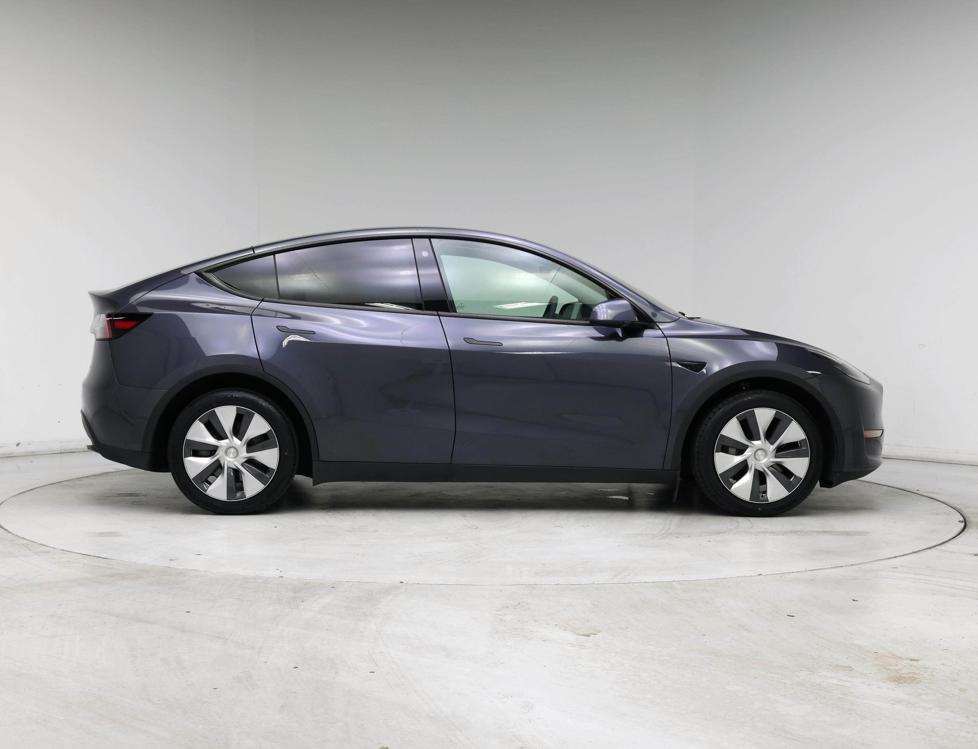 Thumbnail: 2022 Tesla Model Y - 7